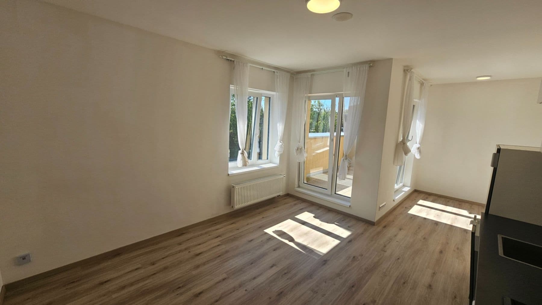 Studio flat to rent, 36 m², V Kněžívce, Tuchoměřice, Středočeský Region Studio flat to rent, 36 m², V Kněžívce, Tuchoměřice, Středočeský Region