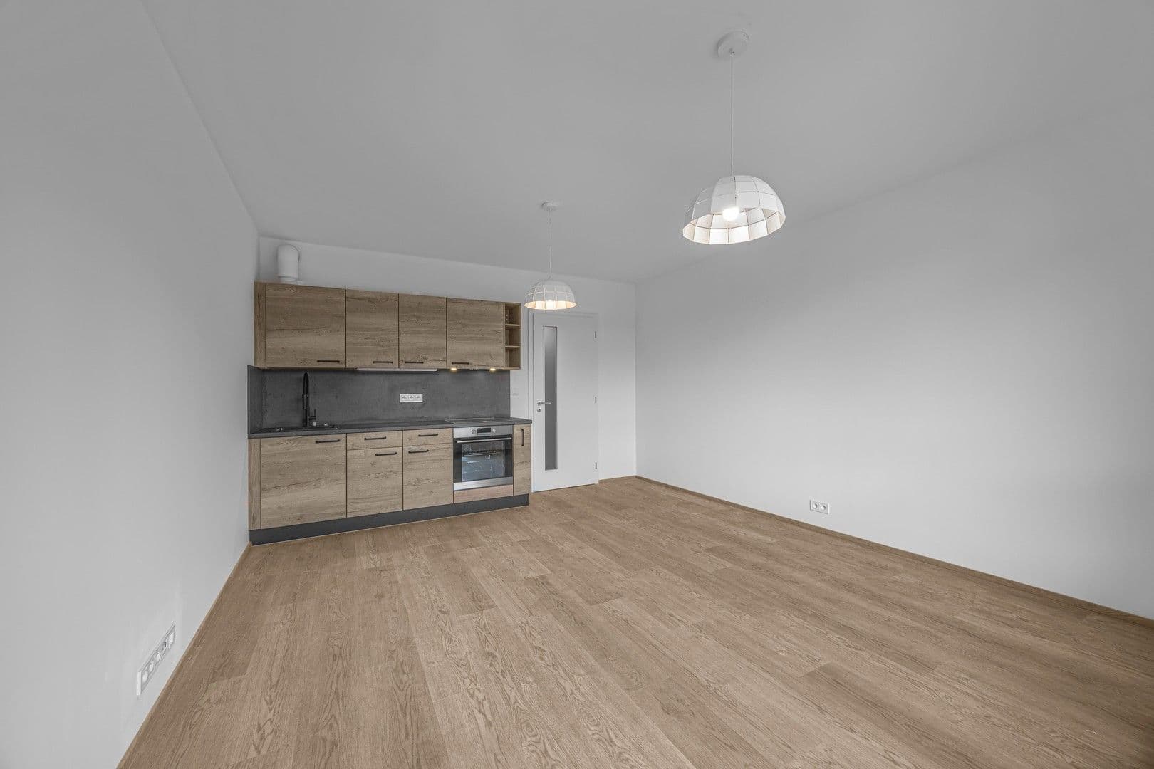 Studio flat to rent, 31 m², Milánská, Prague, Prague Studio flat to rent, 31 m², Milánská, Prague, Prague