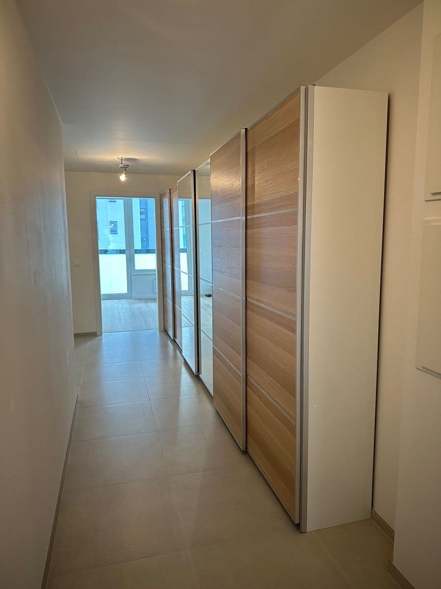 1 bedroom with open-plan kitchen flat to rent, 56 m², Kolbenova, Prague, Prague 1 bedroom with open-plan kitchen flat to rent, 56 m², Kolbenova, Prague, Prague
