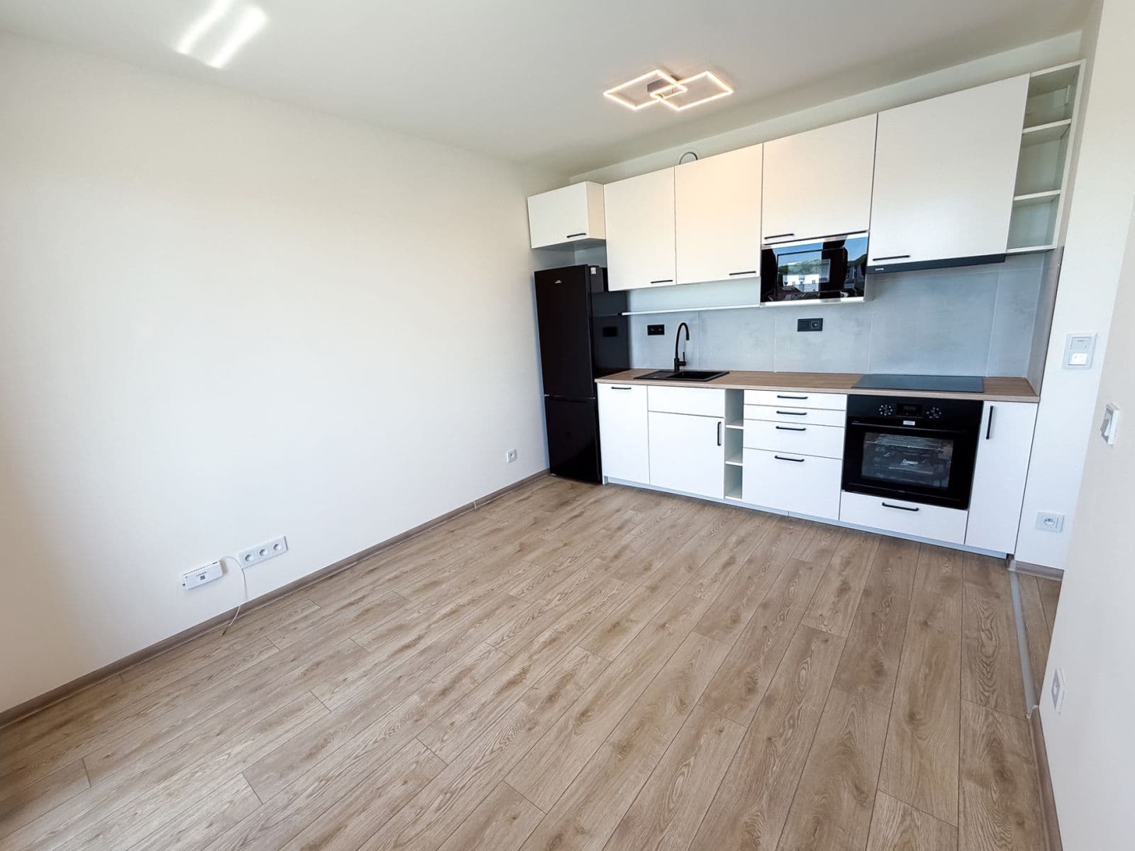 Studio flat to rent, 30 m², Arnošta Staňka, Prague, Prague Studio flat to rent, 30 m², Arnošta Staňka, Prague, Prague