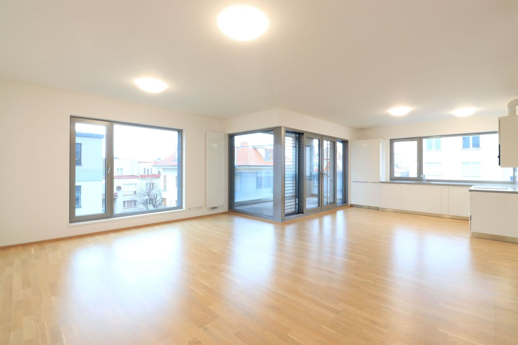 2 bedroom with open-plan kitchen flat to rent, 103 m², Na hřebenech I, Prague, Prague 2 bedroom with open-plan kitchen flat to rent, 103 m², Na hřebenech I, Prague, Prague