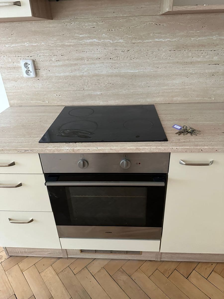 2 bedroom with open-plan kitchen flat to rent, 77 m², Kafkova, Prague, Prague 2 bedroom with open-plan kitchen flat to rent, 77 m², Kafkova, Prague, Prague