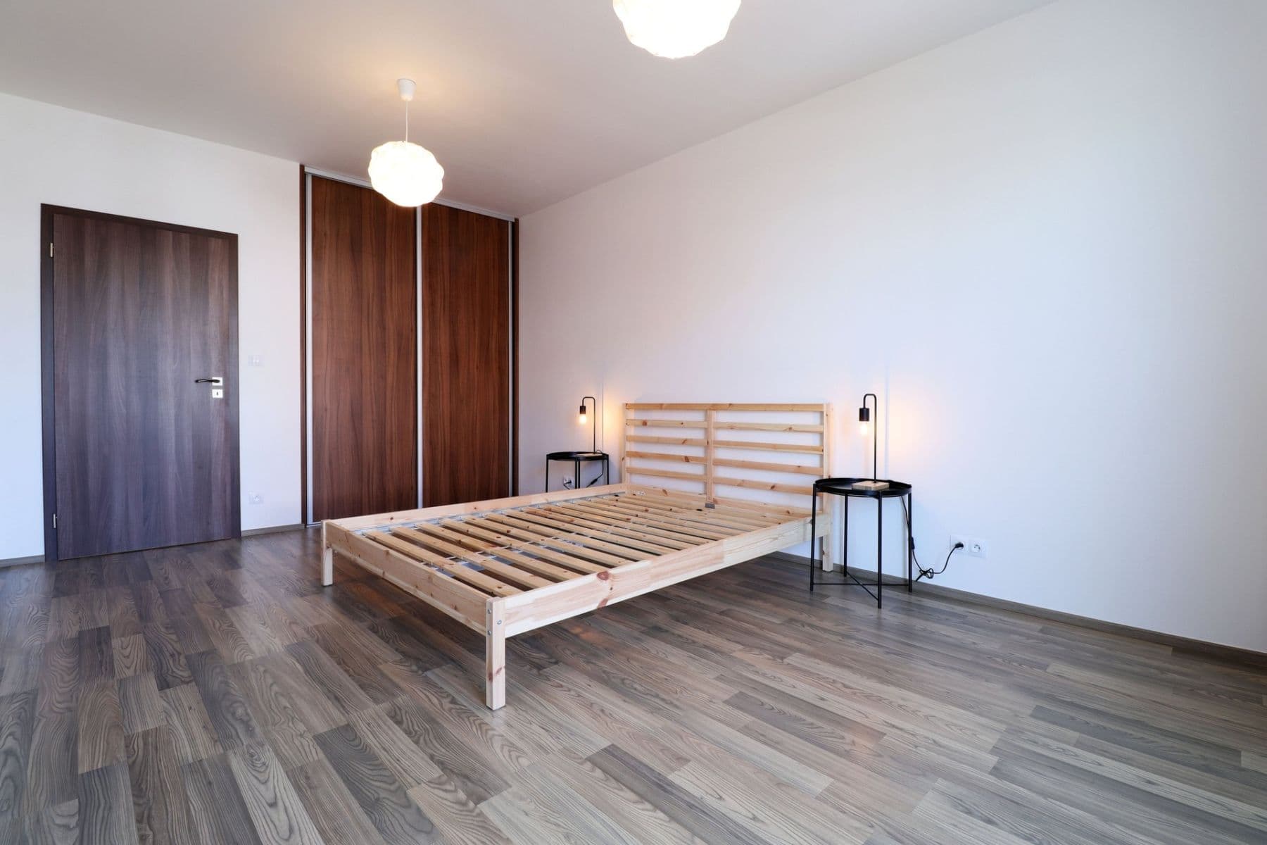 1 bedroom with open-plan kitchen flat to rent, 61 m², Hlučkova, Prague, Prague 1 bedroom with open-plan kitchen flat to rent, 61 m², Hlučkova, Prague, Prague