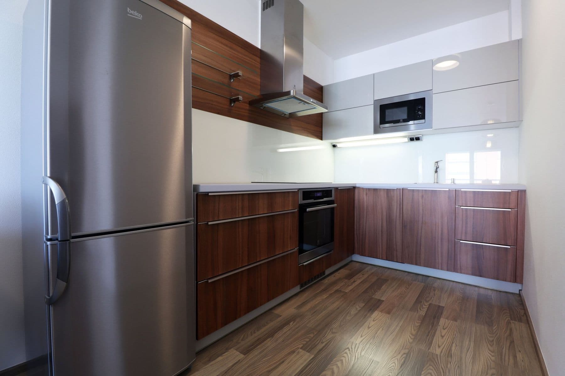 1 bedroom with open-plan kitchen flat to rent, 61 m², Hlučkova, Prague, Prague 1 bedroom with open-plan kitchen flat to rent, 61 m², Hlučkova, Prague, Prague