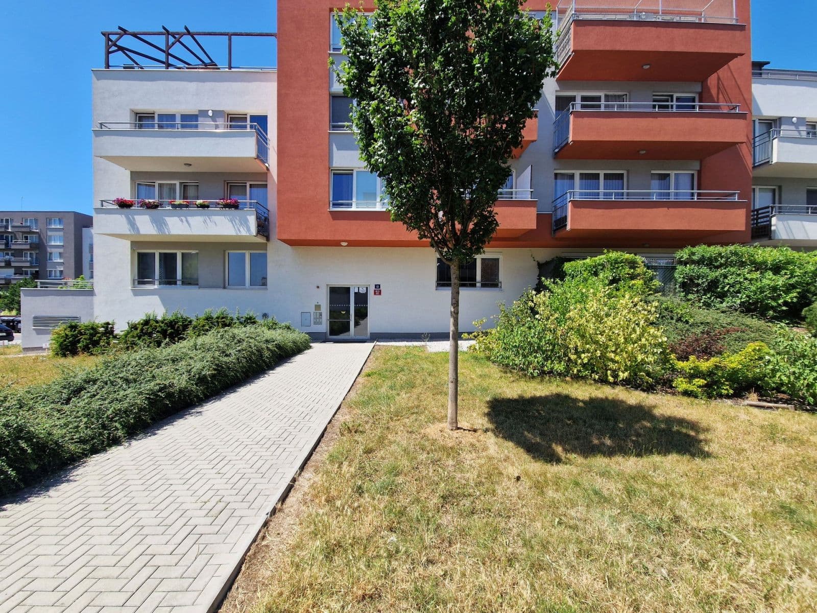 1 bedroom with open-plan kitchen flat to rent, 61 m², Hlučkova, Prague, Prague 1 bedroom with open-plan kitchen flat to rent, 61 m², Hlučkova, Prague, Prague