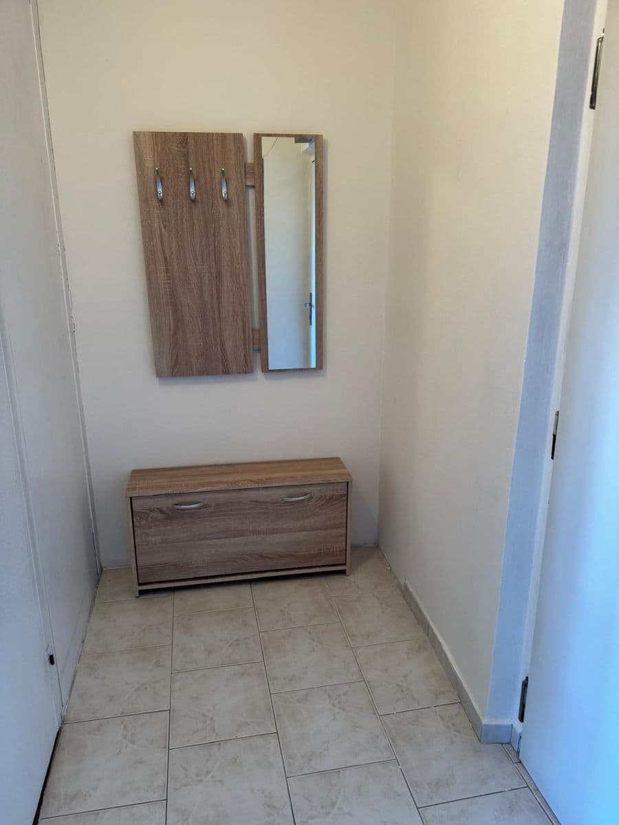 Studio flat to rent, 27 m², Severní, Hradec Králové, Královéhradecký Region Studio flat to rent, 27 m², Severní, Hradec Králové, Královéhradecký Region