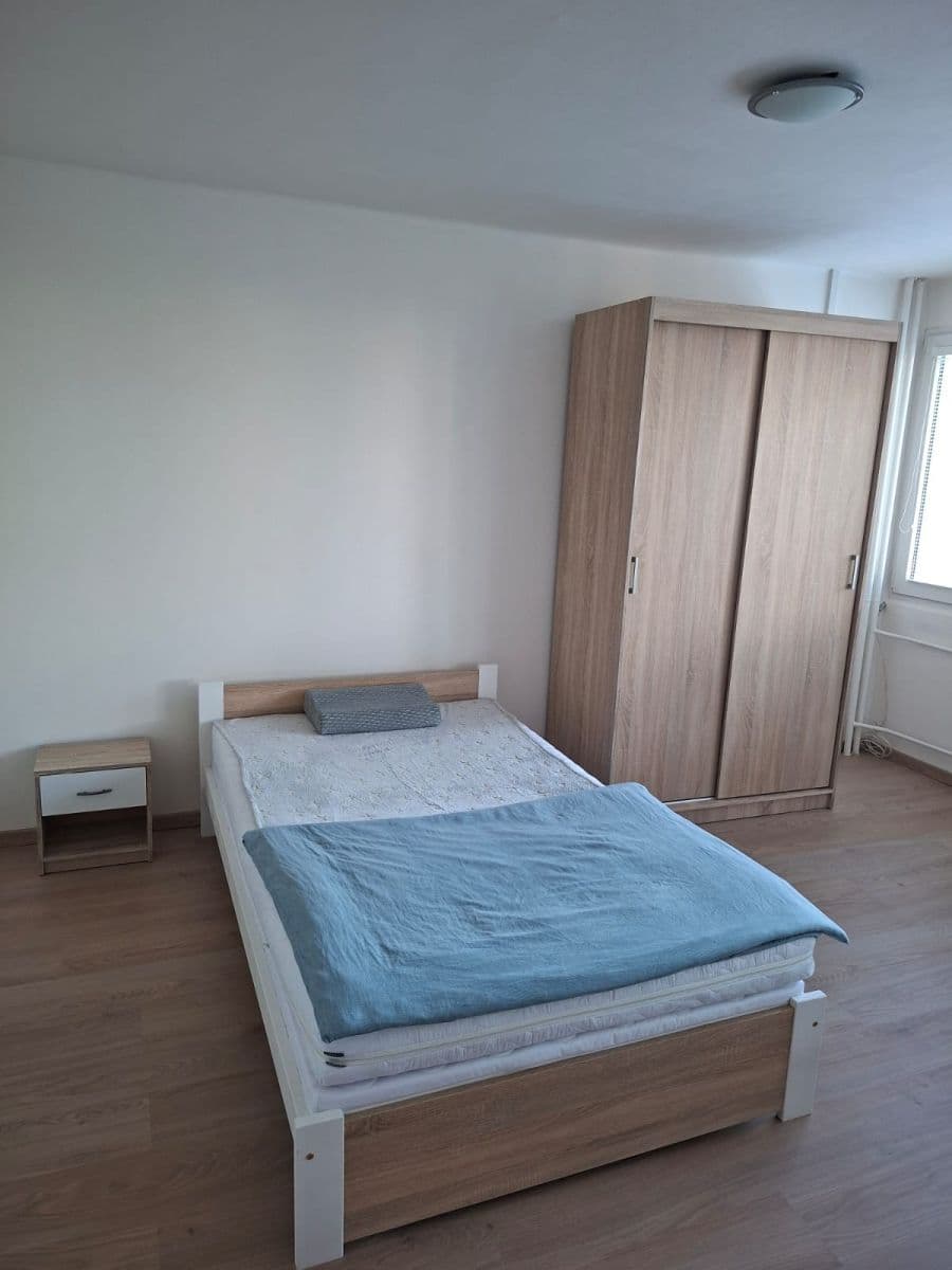 Studio flat to rent, 27 m², Severní, Hradec Králové, Královéhradecký Region Studio flat to rent, 27 m², Severní, Hradec Králové, Královéhradecký Region