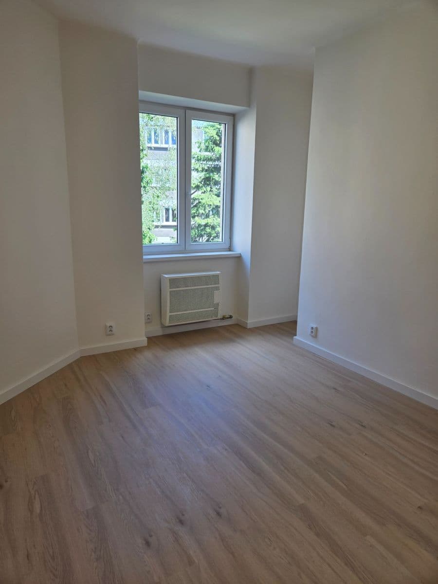 Studio flat to rent, 24 m², Pivovarnická, Prague, Prague Studio flat to rent, 24 m², Pivovarnická, Prague, Prague