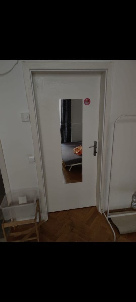 Studio flat to rent, 14 m², Orebitská, Prague, Prague Studio flat to rent, 14 m², Orebitská, Prague, Prague