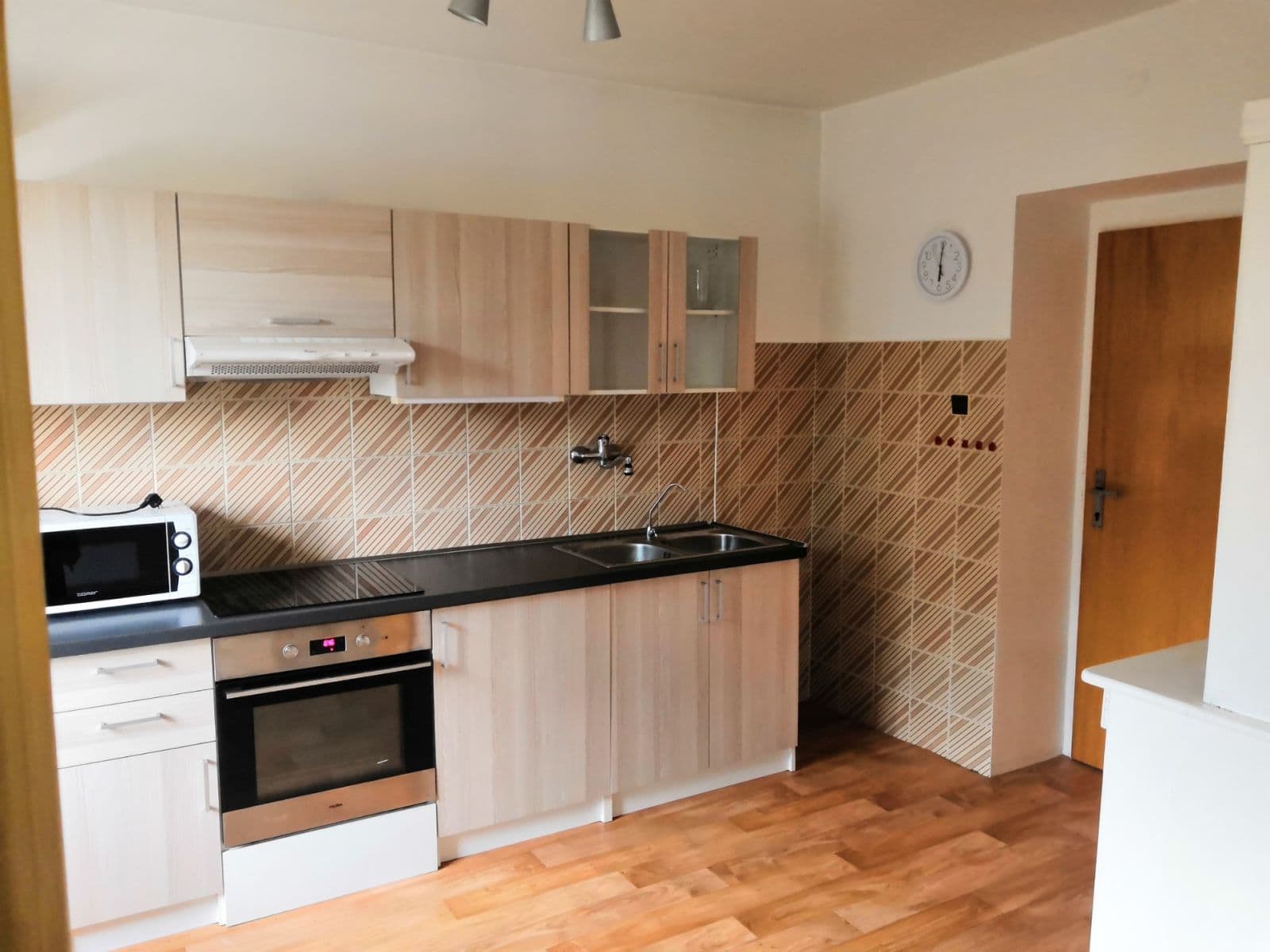 1 bedroom with open-plan kitchen flat to rent, 55 m², Pražská, Ruda, Středočeský Region 1 bedroom with open-plan kitchen flat to rent, 55 m², Pražská, Ruda, Středočeský Region