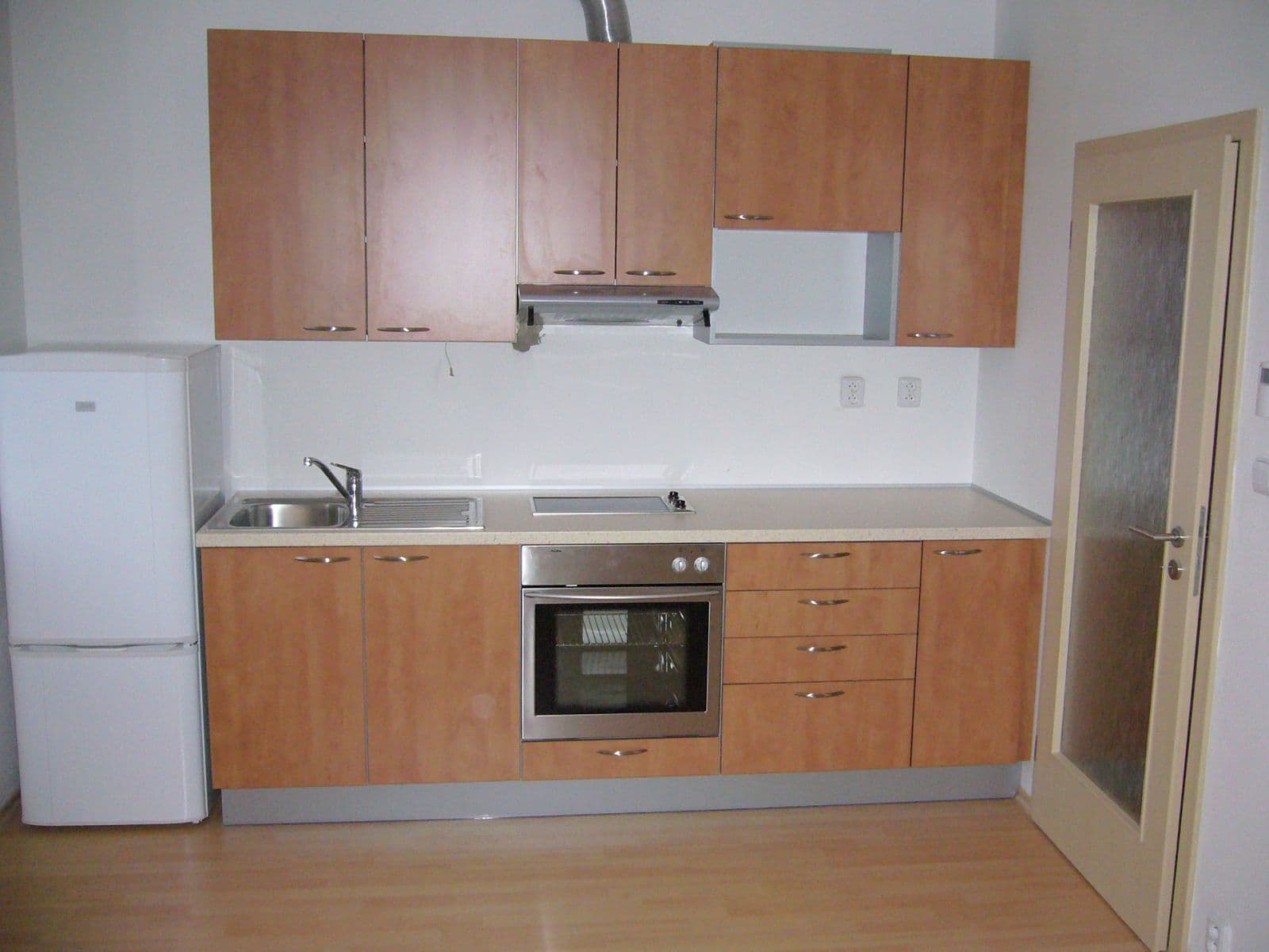 Studio flat to rent, 33 m², náměstí Přátelství, Prague, Prague Studio flat to rent, 33 m², náměstí Přátelství, Prague, Prague