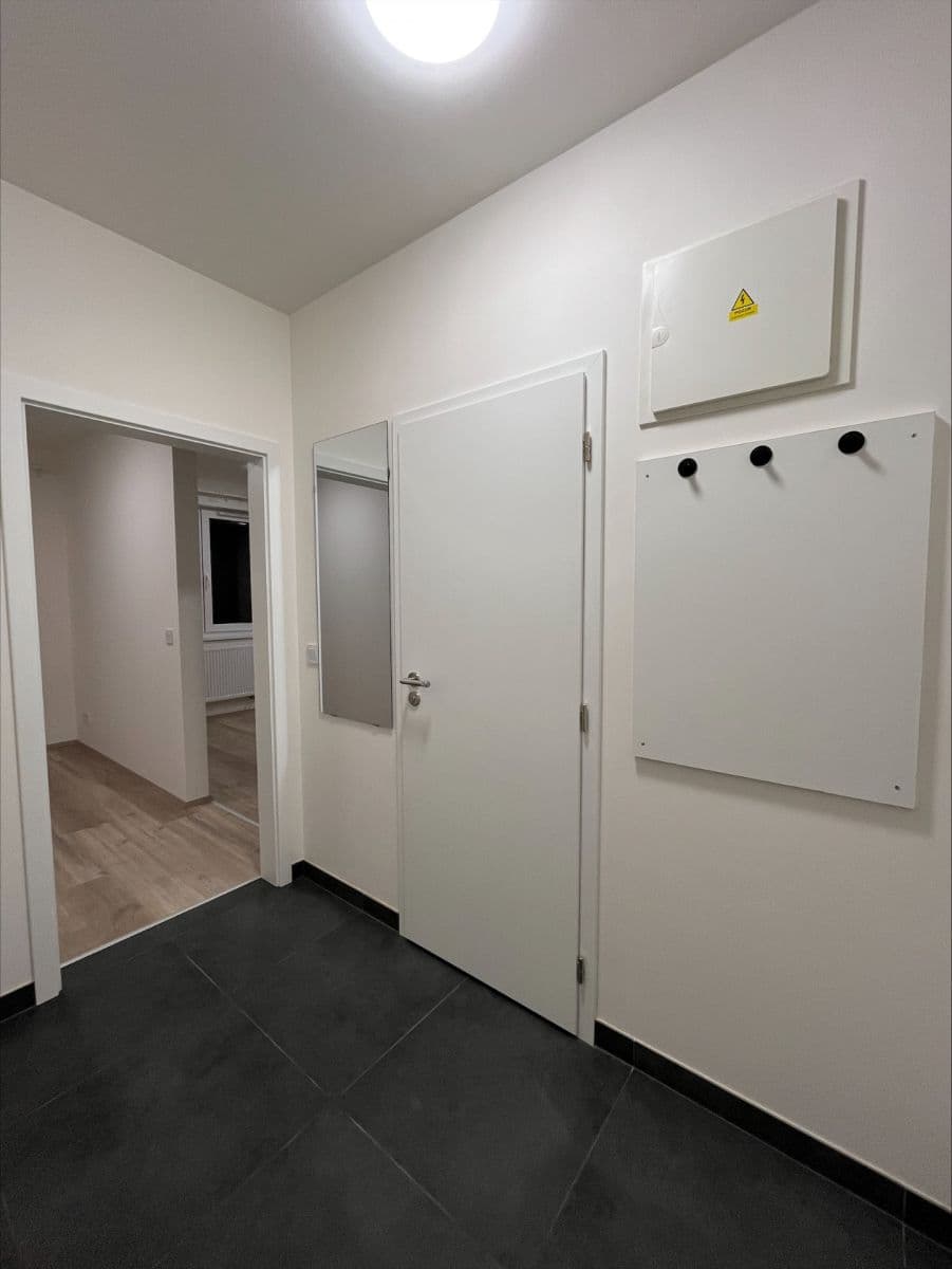 Studio flat to rent, 31 m², Fabiánové, Prague, Prague Studio flat to rent, 31 m², Fabiánové, Prague, Prague