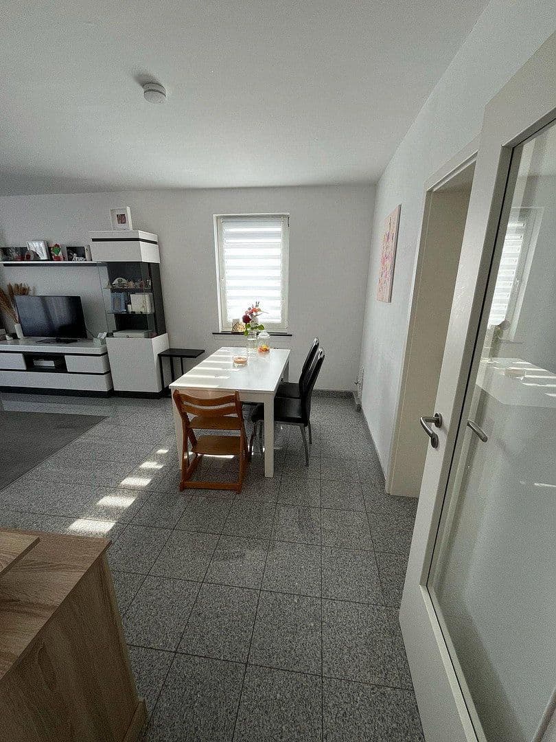 3 bedroom flat to rent, 69 m², Quettinger Str. 279, Leverkusen, North Rhine-Westphalia 3 bedroom flat to rent, 69 m², Quettinger Str. 279, Leverkusen, North Rhine-Westphalia