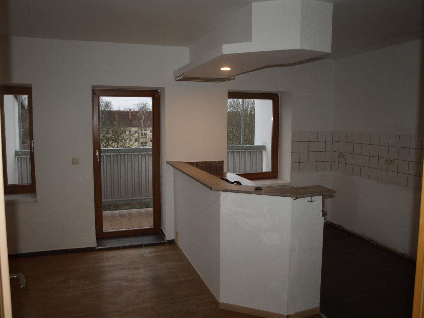2 bedroom with open-plan kitchen flat to rent, 95 m², Weststr. 43, Chemnitz, Saxony 2 bedroom with open-plan kitchen flat to rent, 95 m², Weststr. 43, Chemnitz, Saxony