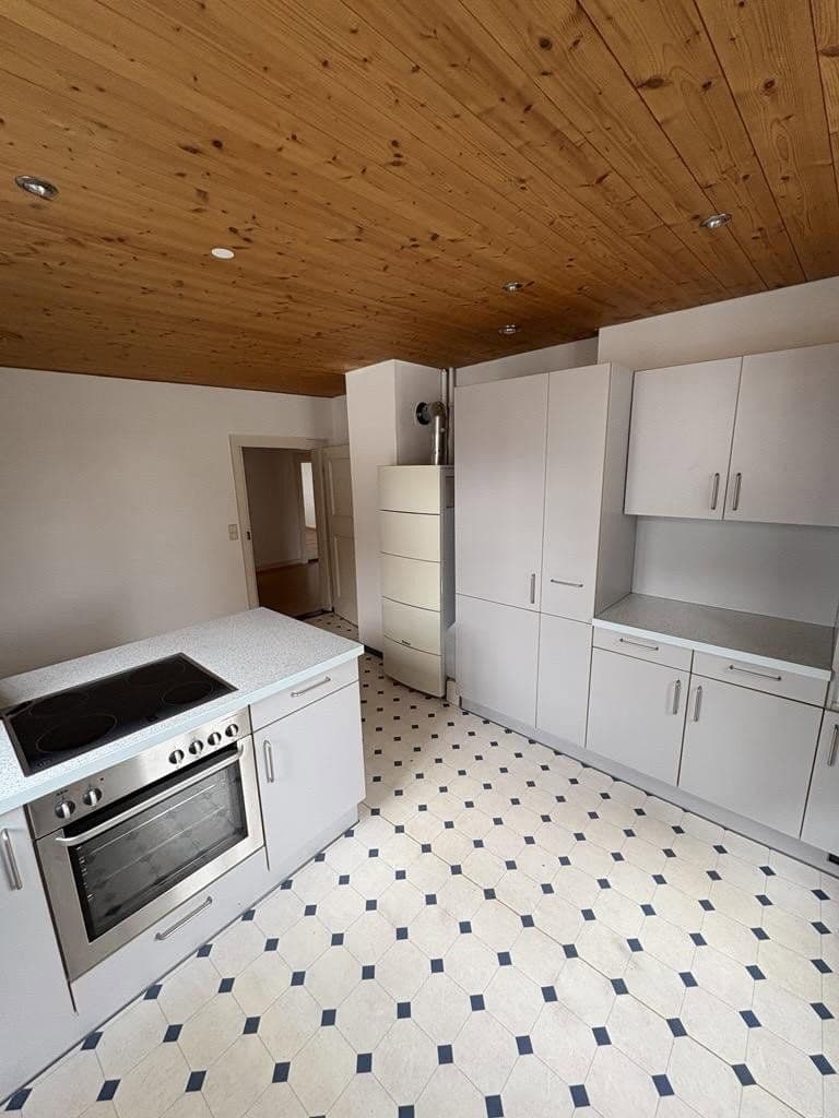 3 bedroom with open-plan kitchen flat to rent, 145 m², Radolfzell am Bodensee, Baden-Württemberg 3 bedroom with open-plan kitchen flat to rent, 145 m², Radolfzell am Bodensee, Baden-Württemberg