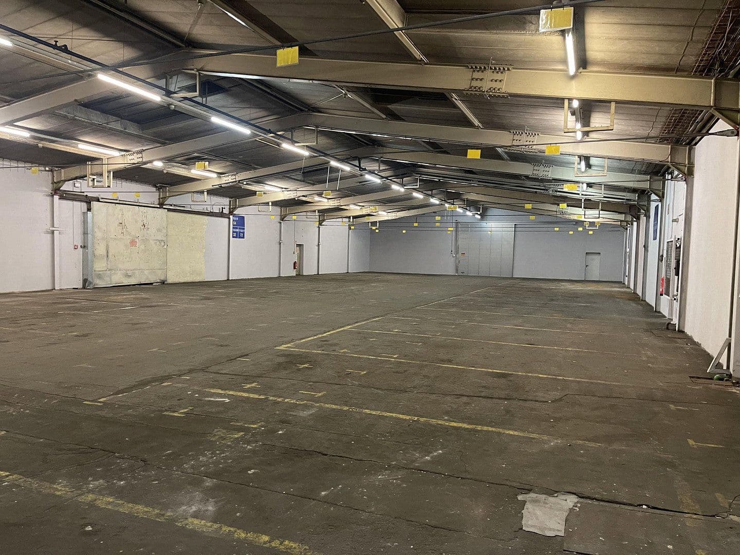 non-residential property to rent, 5,830 m², Im Gewerbepark 1, Hunderdorf, Bavaria non-residential property to rent, 5,830 m², Im Gewerbepark 1, Hunderdorf, Bavaria