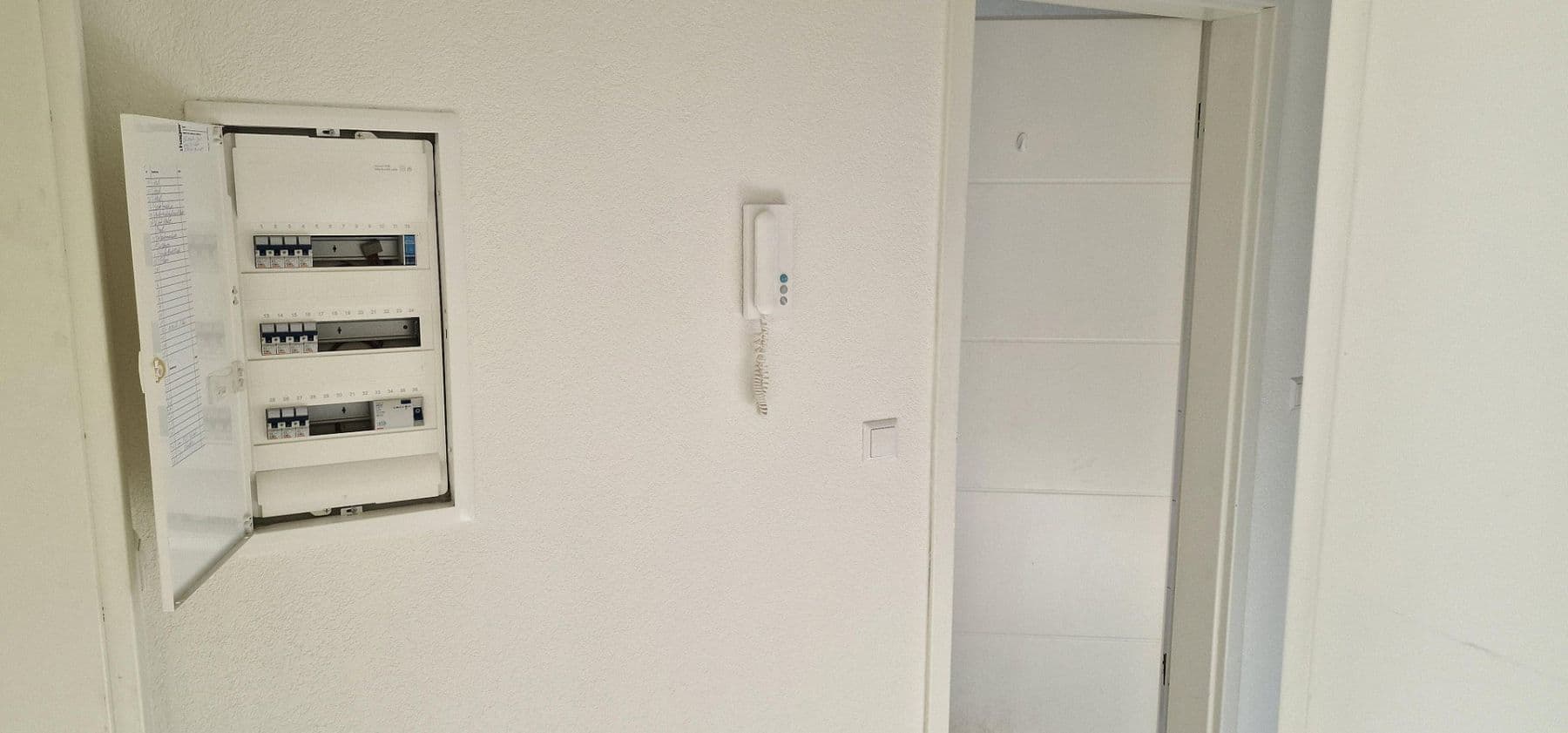 3 bedroom with open-plan kitchen flat for sale, 91 m², Friedrichshafen, Baden-Württemberg 3 bedroom with open-plan kitchen flat for sale, 91 m², Friedrichshafen, Baden-Württemberg