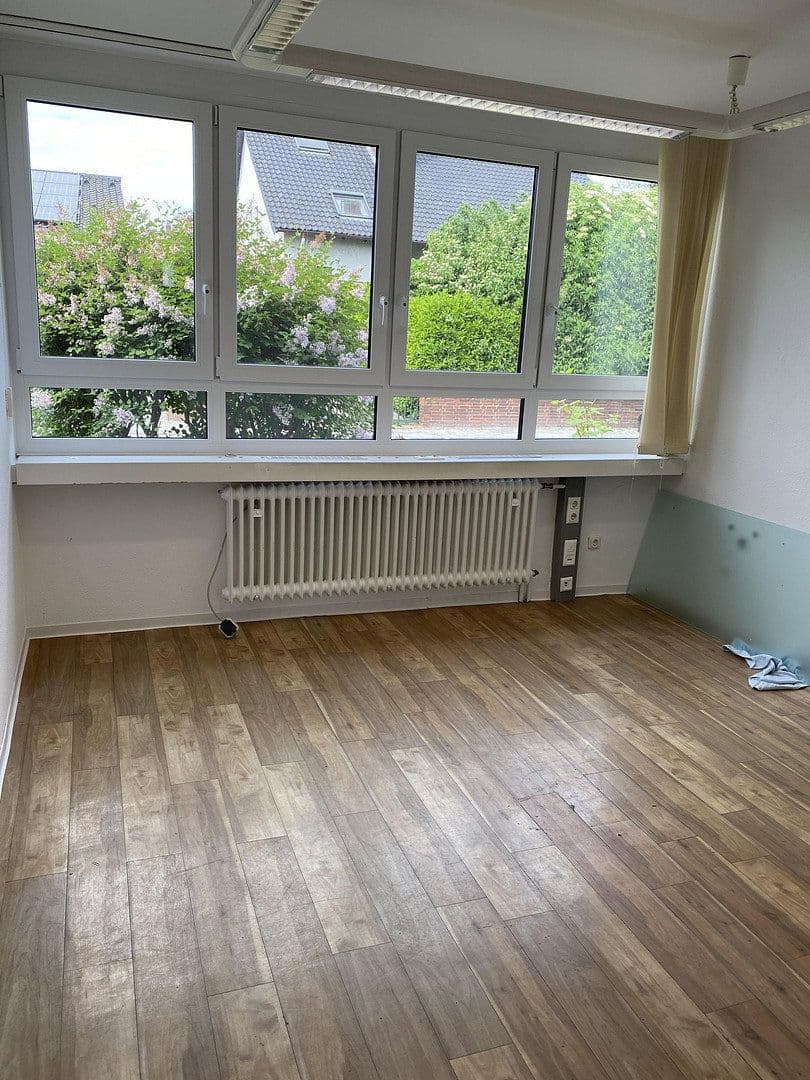 office to rent, 120 m², Stockstadt am Rhein, Hesse office to rent, 120 m², Stockstadt am Rhein, Hesse