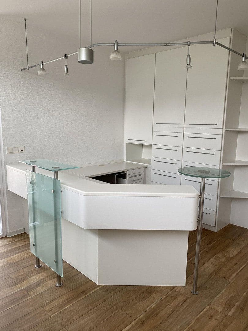 office to rent, 120 m², Stockstadt am Rhein, Hesse office to rent, 120 m², Stockstadt am Rhein, Hesse