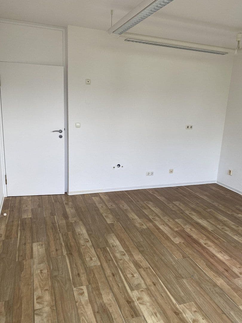 office to rent, 120 m², Stockstadt am Rhein, Hesse office to rent, 120 m², Stockstadt am Rhein, Hesse