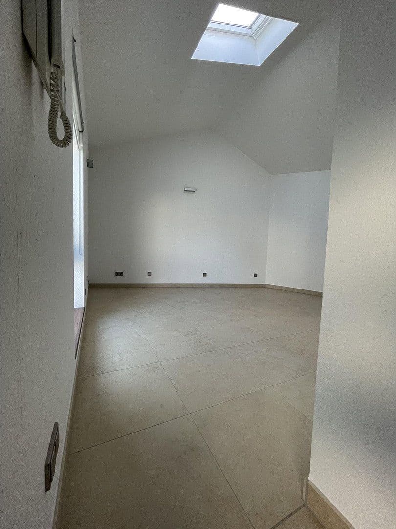 4 bedroom flat to rent, 100 m², Hanover, Lower Saxony 4 bedroom flat to rent, 100 m², Hanover, Lower Saxony