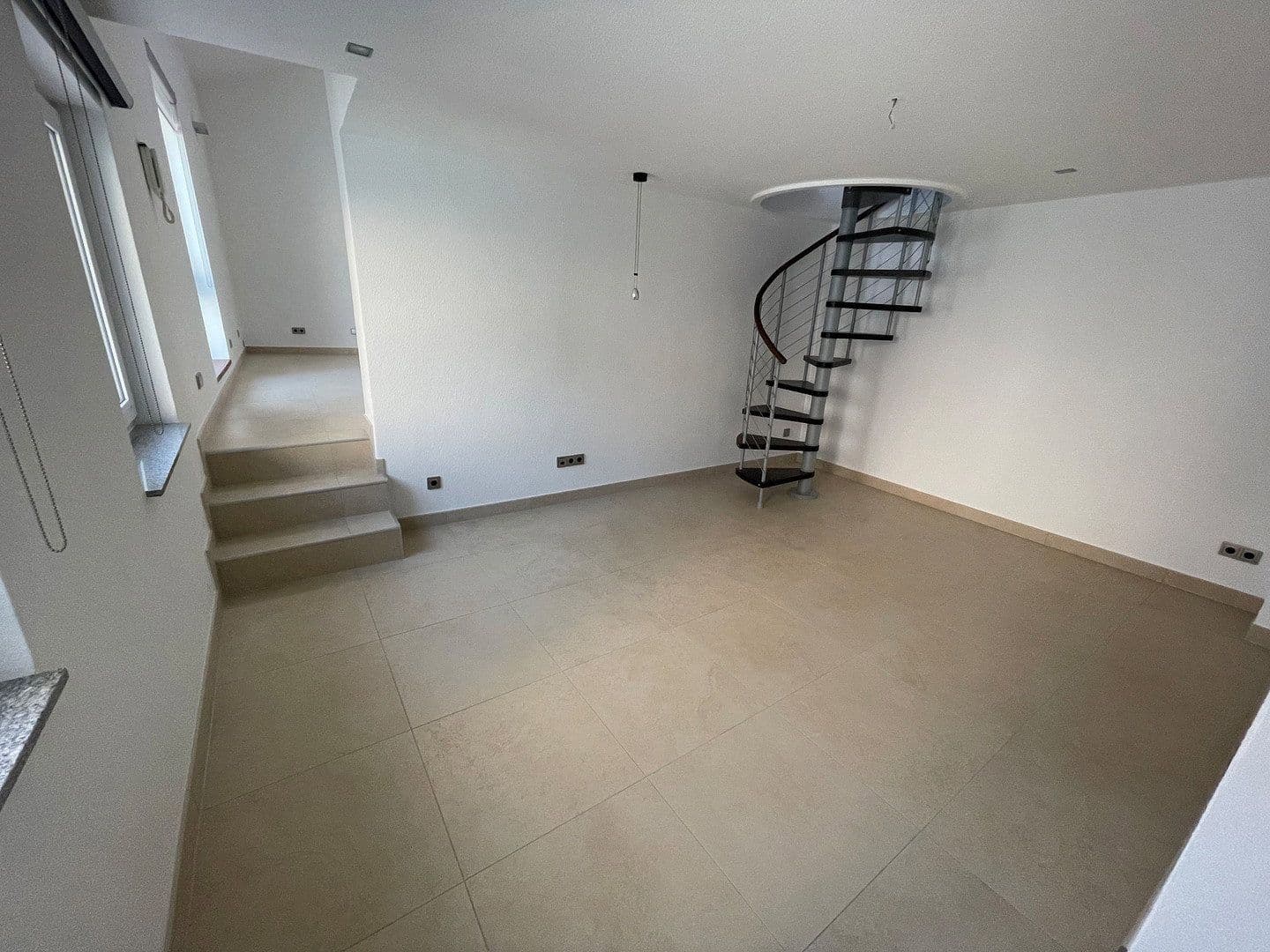 4 bedroom flat to rent, 100 m², Hanover, Lower Saxony 4 bedroom flat to rent, 100 m², Hanover, Lower Saxony