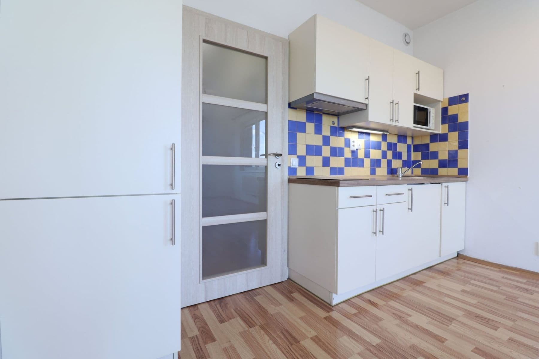 Studio flat to rent, 33 m², Freyova, Prague, Prague Studio flat to rent, 33 m², Freyova, Prague, Prague