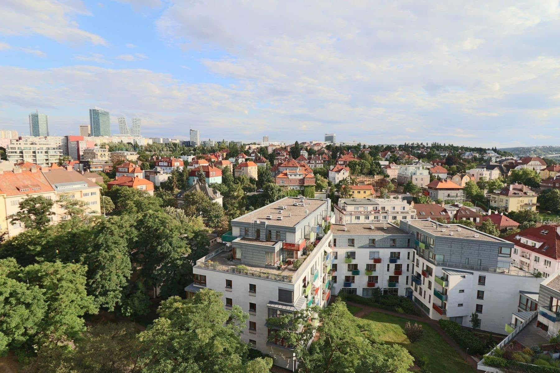 3 bedroom flat to rent, 77 m², Na Topolce, Prague, Prague 3 bedroom flat to rent, 77 m², Na Topolce, Prague, Prague
