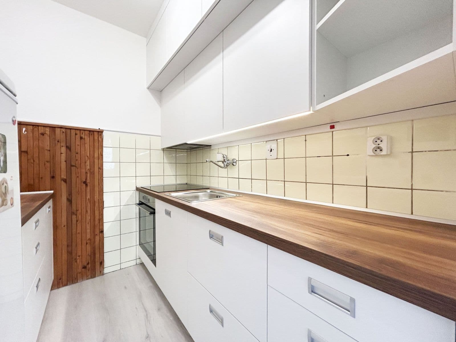1 bedroom with open-plan kitchen flat to rent, 46 m², Střekovská, Prague, Prague 1 bedroom with open-plan kitchen flat to rent, 46 m², Střekovská, Prague, Prague