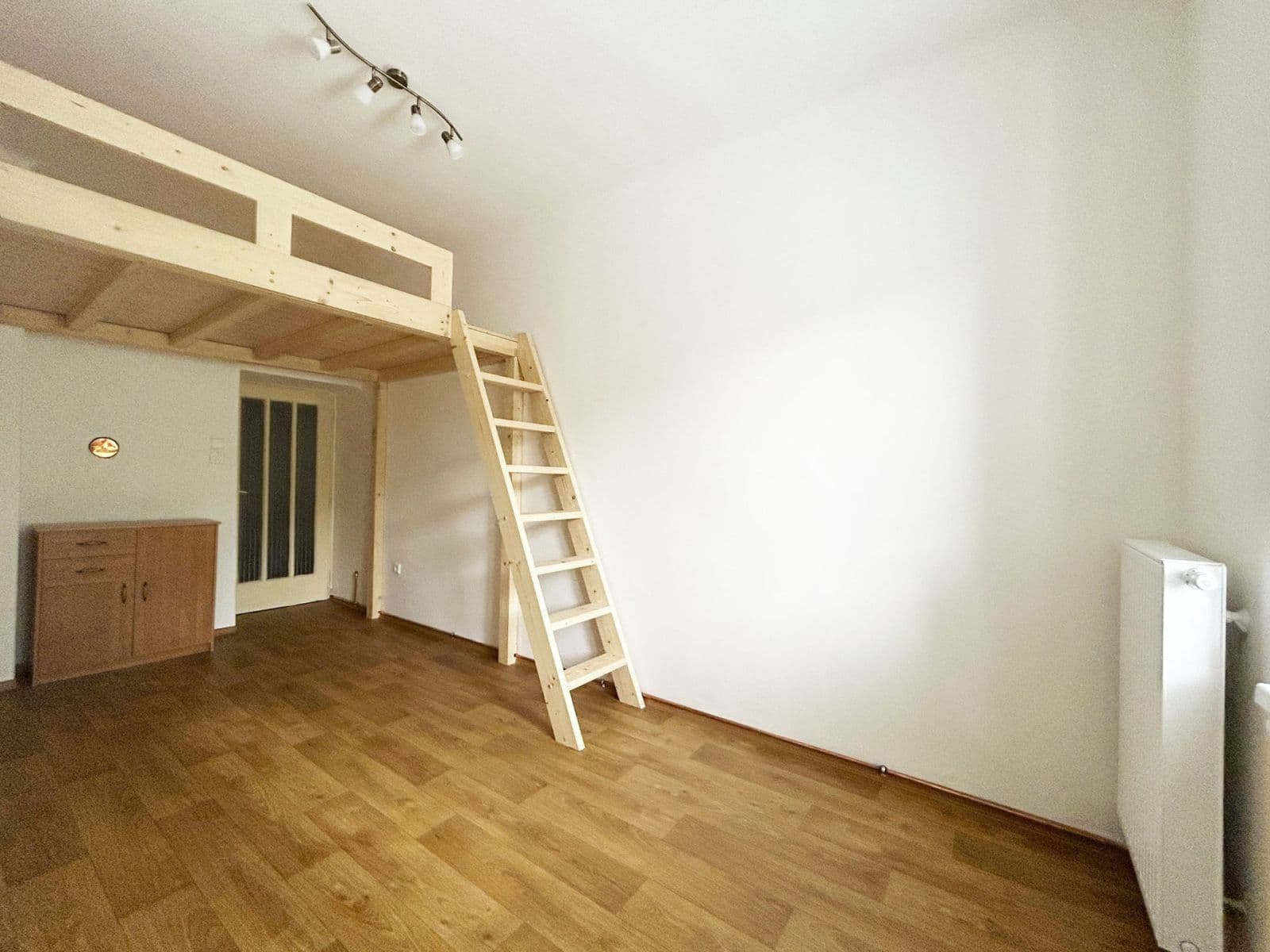 1 bedroom with open-plan kitchen flat to rent, 50 m², Vlastislavova, Prague, Prague 1 bedroom with open-plan kitchen flat to rent, 50 m², Vlastislavova, Prague, Prague