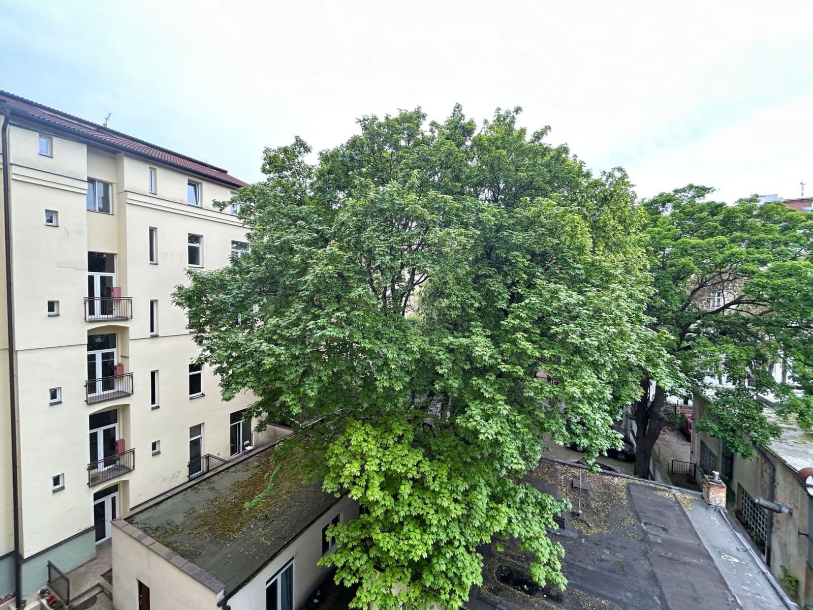 1 bedroom with open-plan kitchen flat to rent, 50 m², Vlastislavova, Prague, Prague 1 bedroom with open-plan kitchen flat to rent, 50 m², Vlastislavova, Prague, Prague