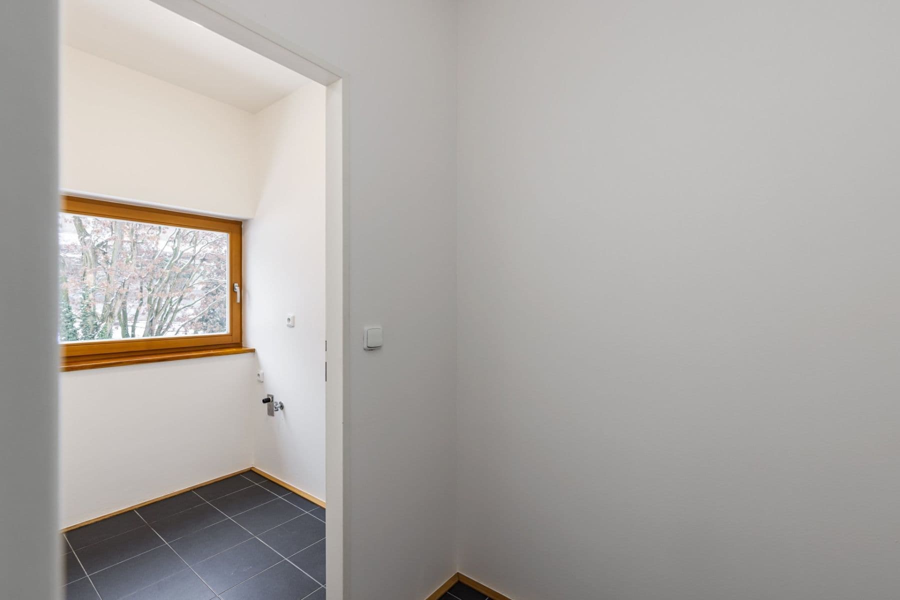 2 bedroom with open-plan kitchen flat to rent, 95 m², Na Bučance, Prague, Prague 2 bedroom with open-plan kitchen flat to rent, 95 m², Na Bučance, Prague, Prague