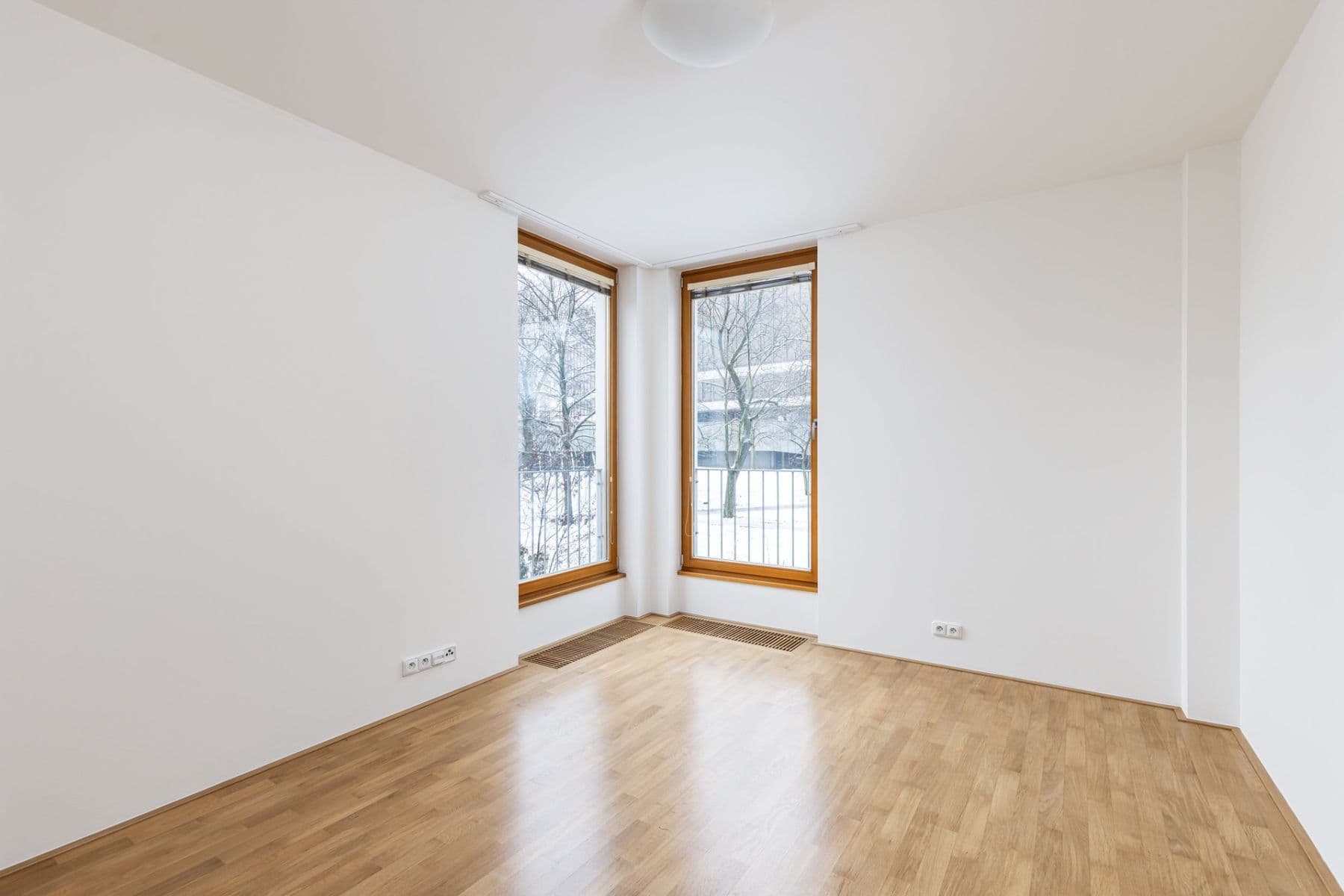 2 bedroom with open-plan kitchen flat to rent, 95 m², Na Bučance, Prague, Prague 2 bedroom with open-plan kitchen flat to rent, 95 m², Na Bučance, Prague, Prague