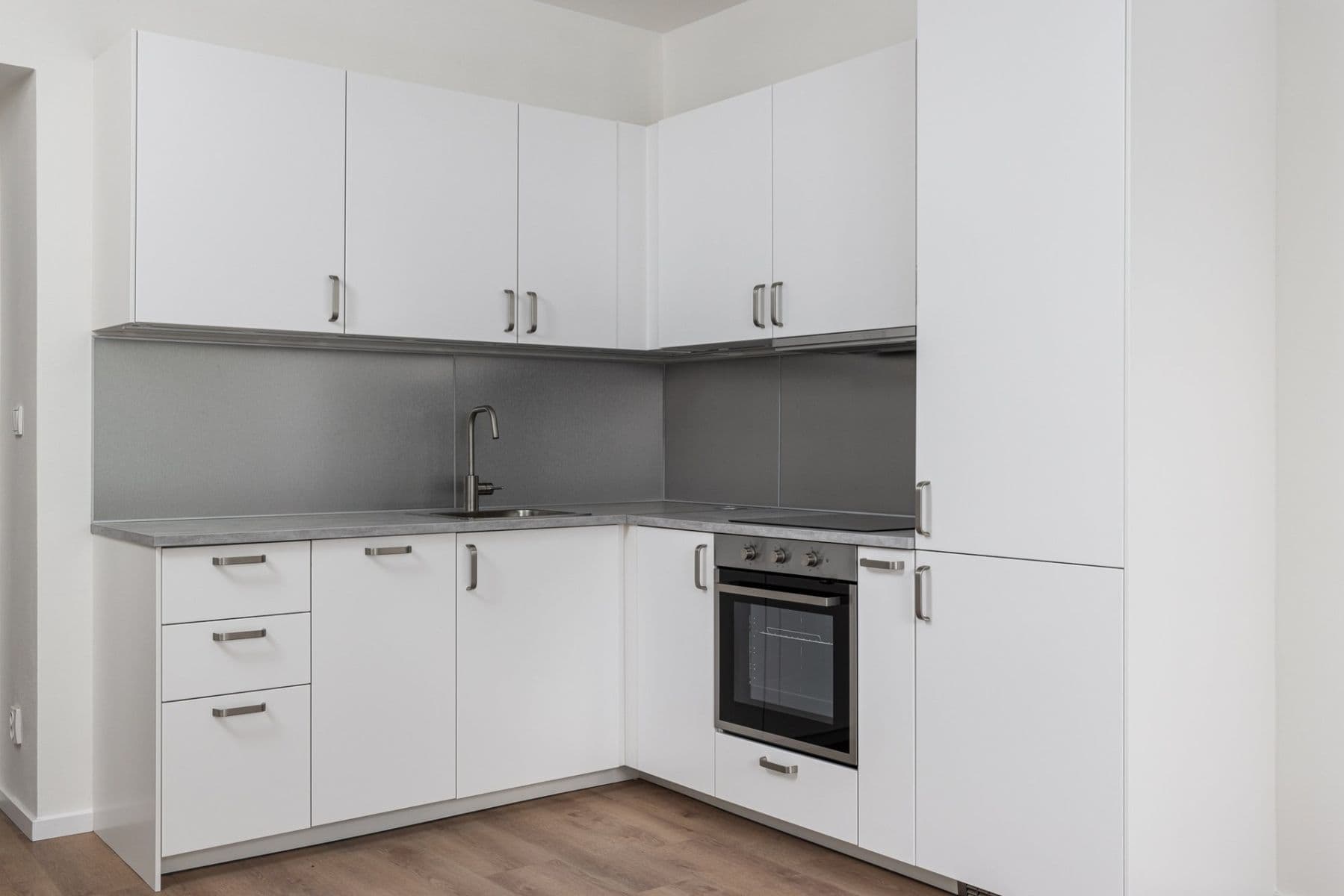 1 bedroom with open-plan kitchen flat to rent, 47 m², Baranova, Prague, Prague 1 bedroom with open-plan kitchen flat to rent, 47 m², Baranova, Prague, Prague