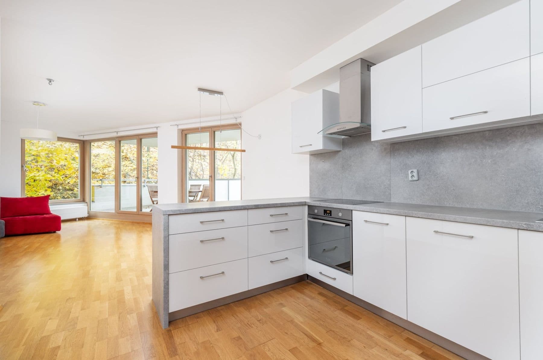 3 bedroom with open-plan kitchen flat to rent, 117 m², Jeseniova, Prague, Prague 3 bedroom with open-plan kitchen flat to rent, 117 m², Jeseniova, Prague, Prague