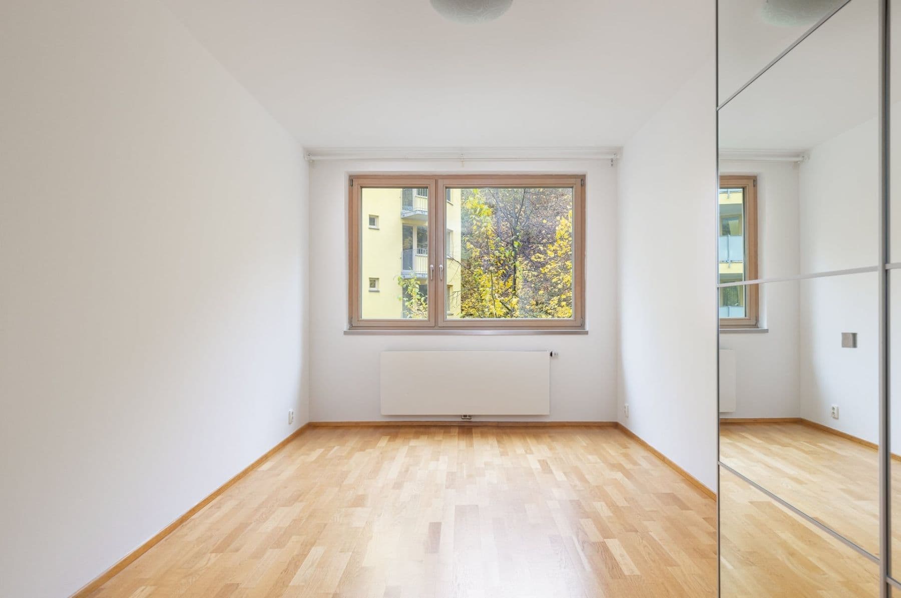 3 bedroom with open-plan kitchen flat to rent, 117 m², Jeseniova, Prague, Prague 3 bedroom with open-plan kitchen flat to rent, 117 m², Jeseniova, Prague, Prague