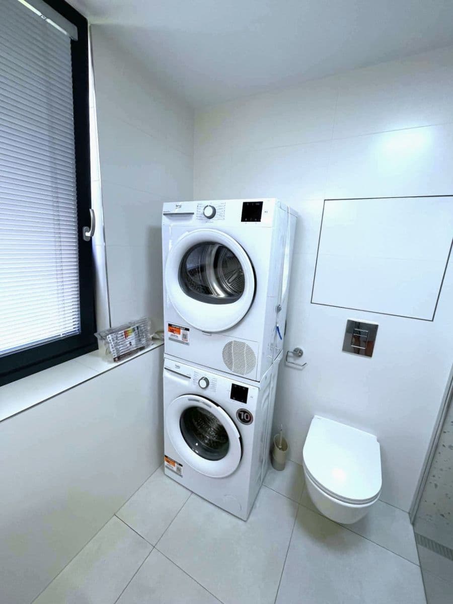 Studio flat to rent, 32 m², Práčská, Prague, Prague Studio flat to rent, 32 m², Práčská, Prague, Prague
