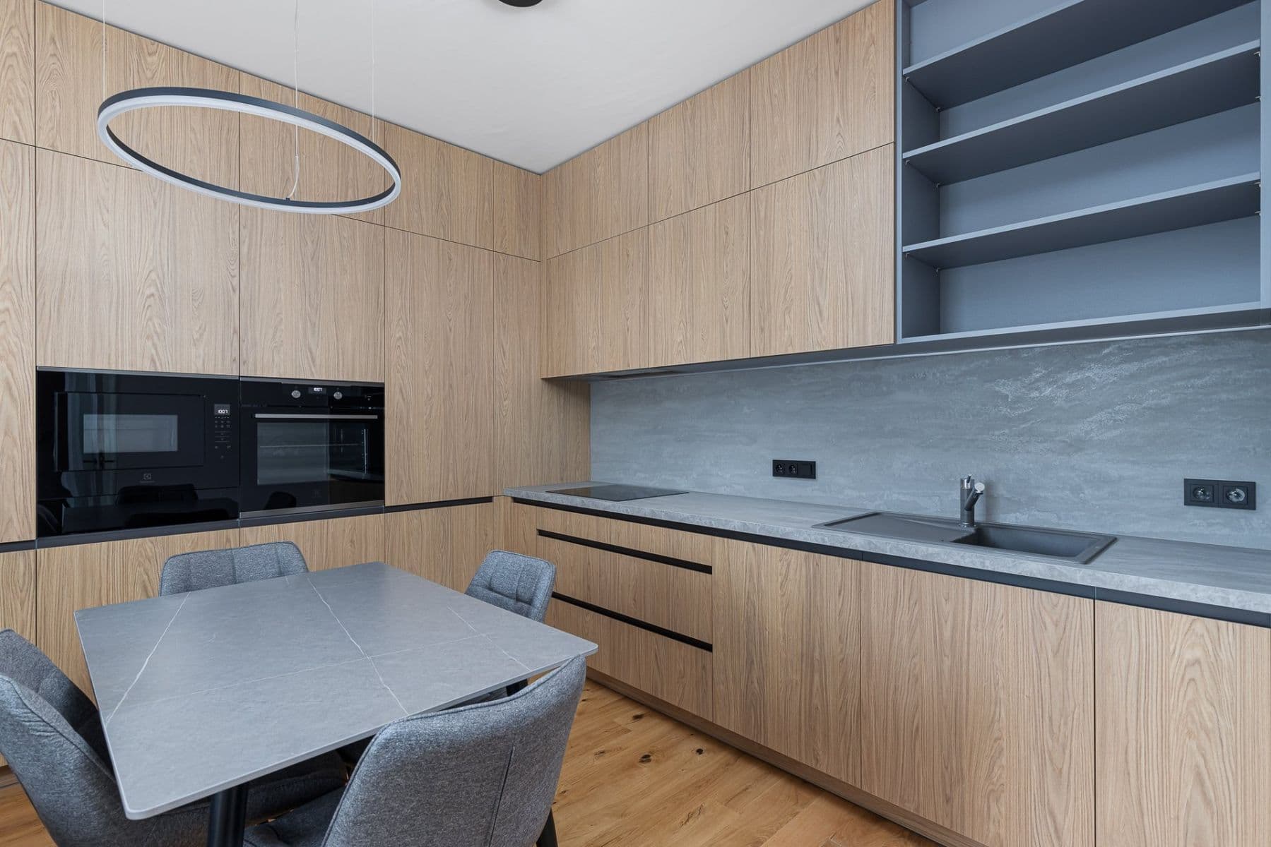 1 bedroom with open-plan kitchen flat to rent, 58 m², Mužíkova, Prague, Prague 1 bedroom with open-plan kitchen flat to rent, 58 m², Mužíkova, Prague, Prague