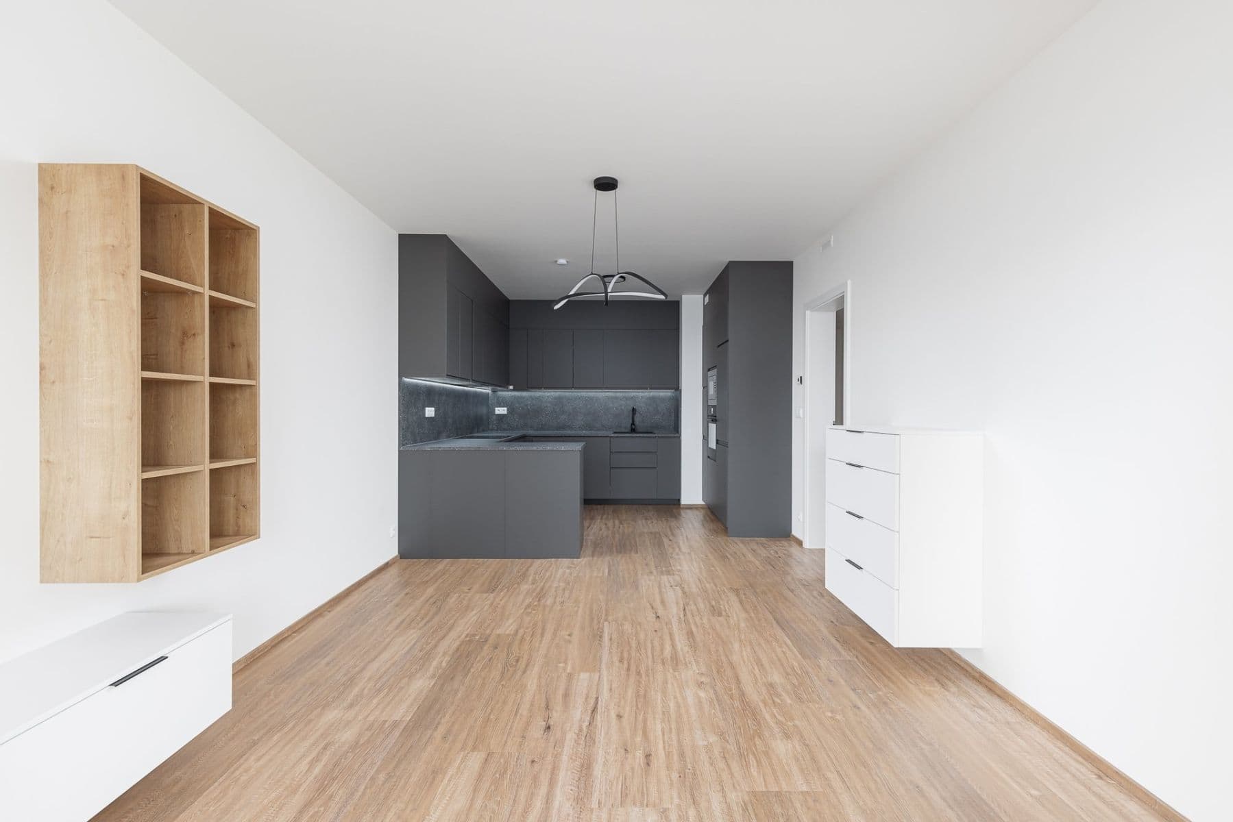 2 bedroom with open-plan kitchen flat to rent, 86 m², Poděbradská, Prague, Prague 2 bedroom with open-plan kitchen flat to rent, 86 m², Poděbradská, Prague, Prague