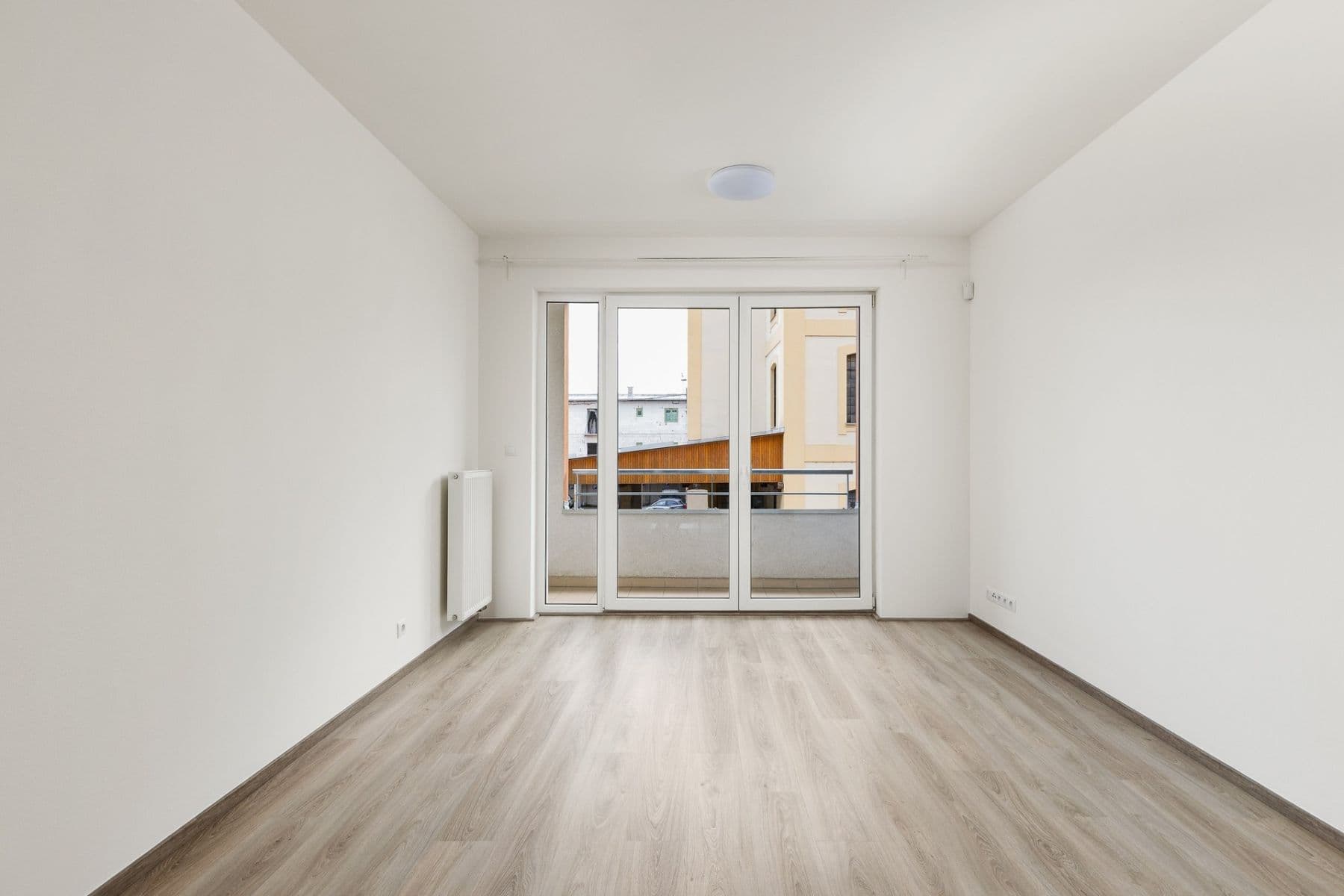 Studio flat to rent, 30 m², Petrohradská, Prague, Prague Studio flat to rent, 30 m², Petrohradská, Prague, Prague