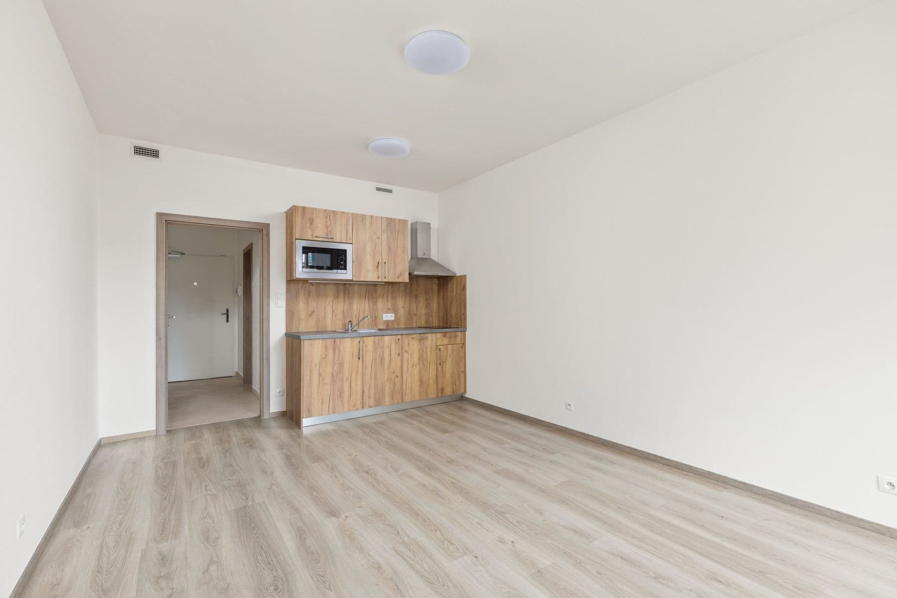 Studio flat to rent, 30 m², Petrohradská, Prague, Prague Studio flat to rent, 30 m², Petrohradská, Prague, Prague