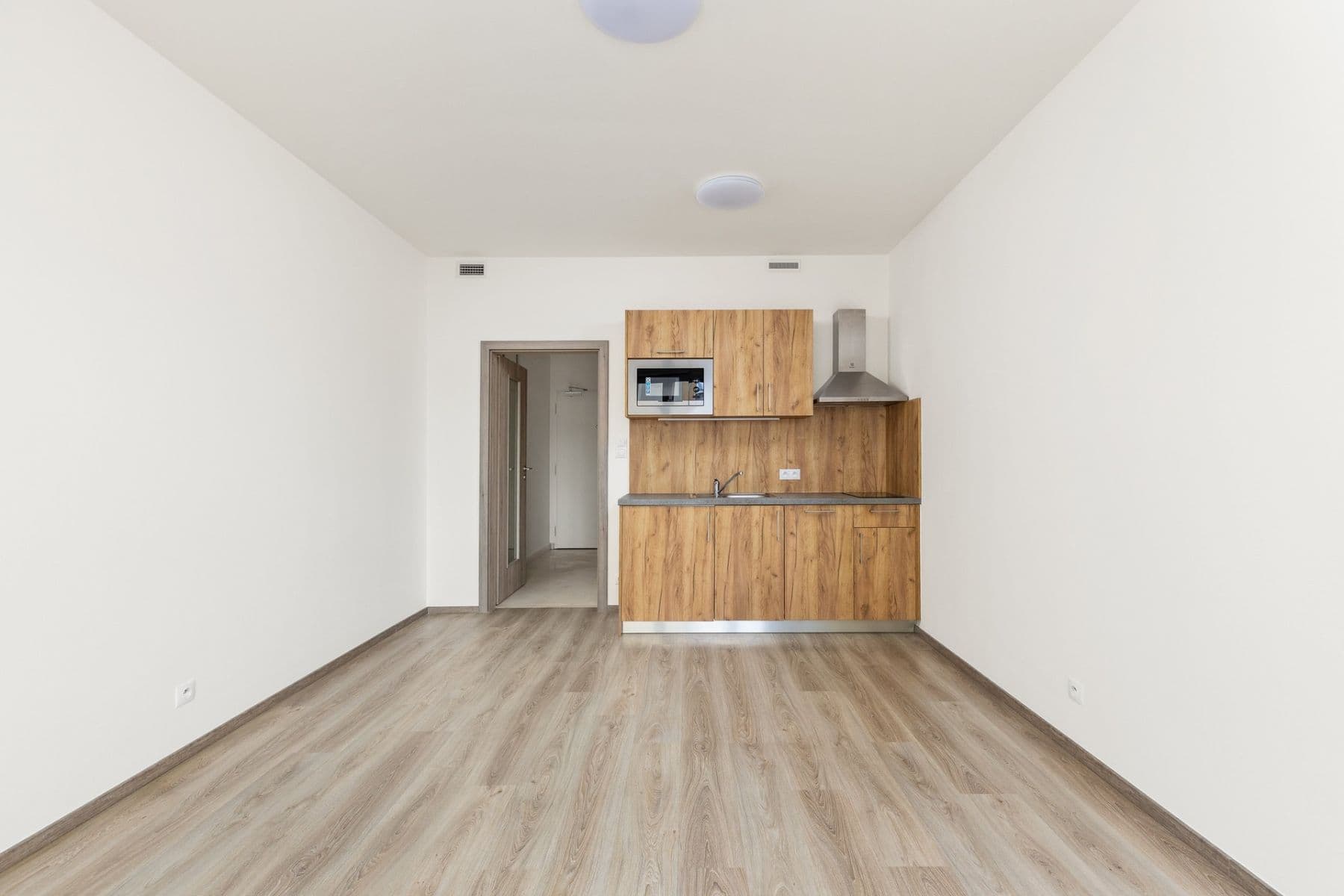 Studio flat to rent, 30 m², Petrohradská, Prague, Prague Studio flat to rent, 30 m², Petrohradská, Prague, Prague