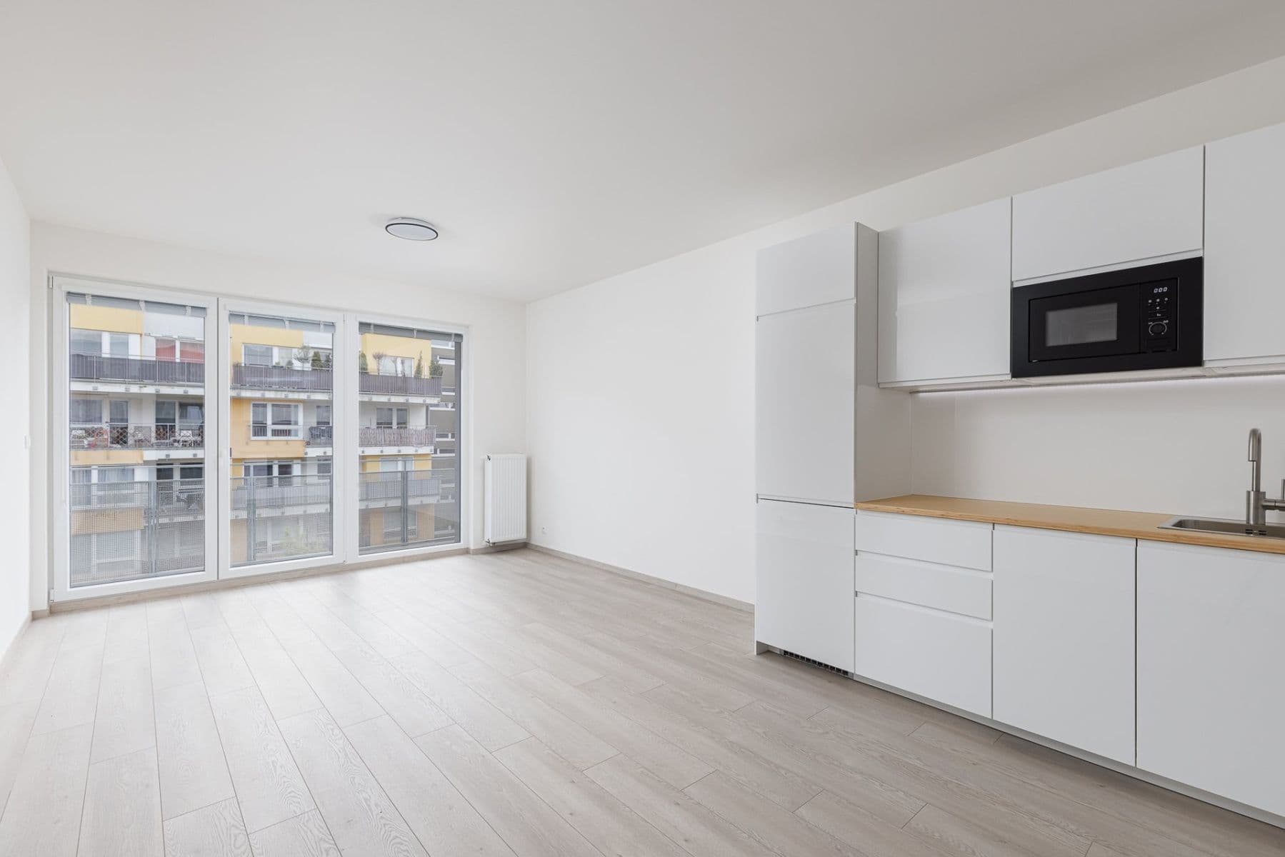 Studio flat to rent, 38 m², Gerstelova, Prague, Prague Studio flat to rent, 38 m², Gerstelova, Prague, Prague