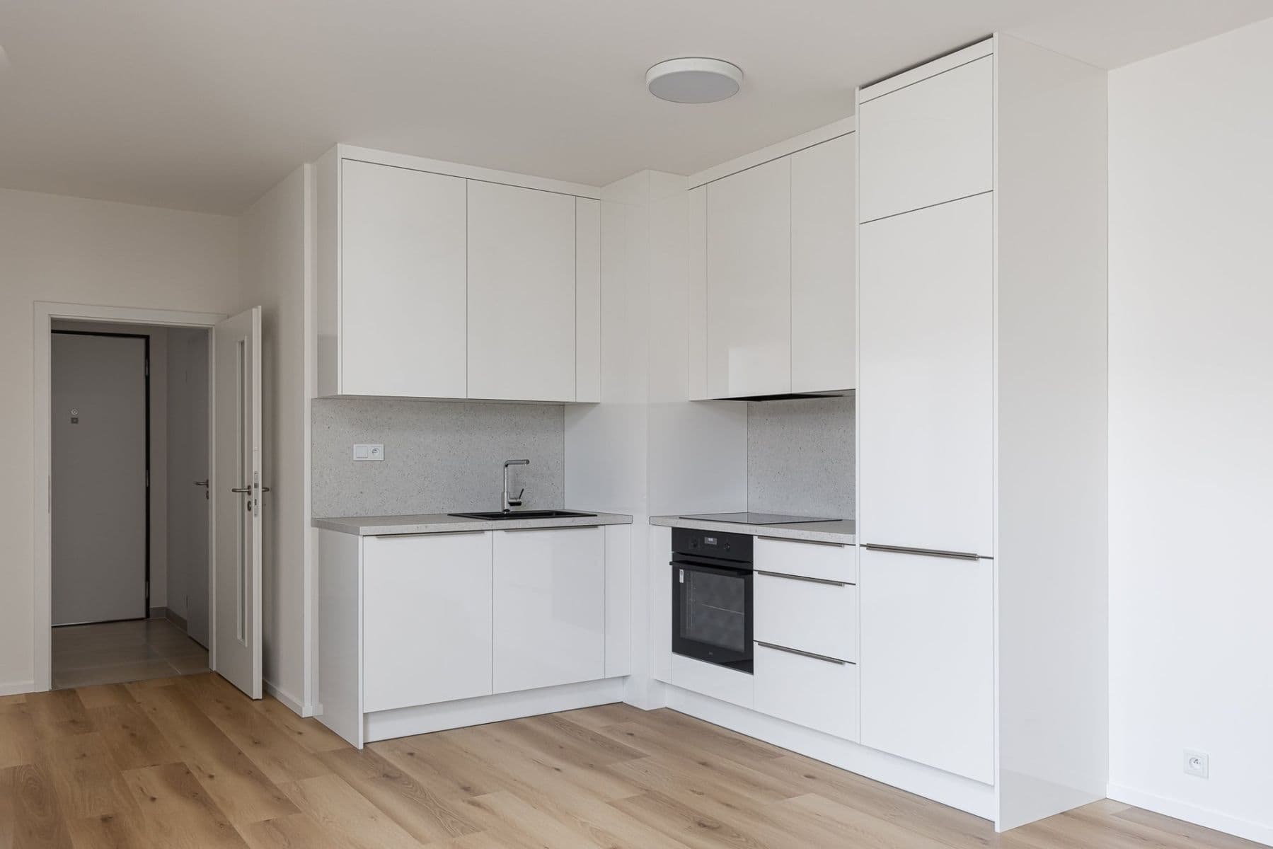 1 bedroom with open-plan kitchen flat to rent, 47 m², Hodkovická, Prague, Prague 1 bedroom with open-plan kitchen flat to rent, 47 m², Hodkovická, Prague, Prague