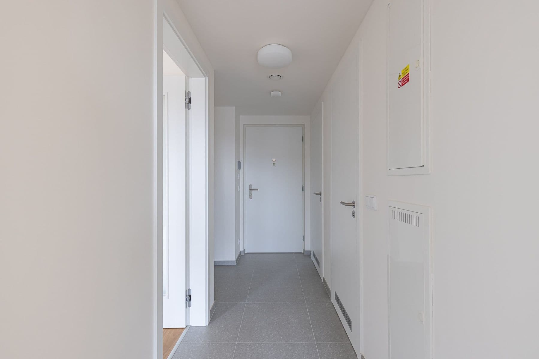 1 bedroom with open-plan kitchen flat to rent, 51 m², Kolmanova, Prague, Prague 1 bedroom with open-plan kitchen flat to rent, 51 m², Kolmanova, Prague, Prague