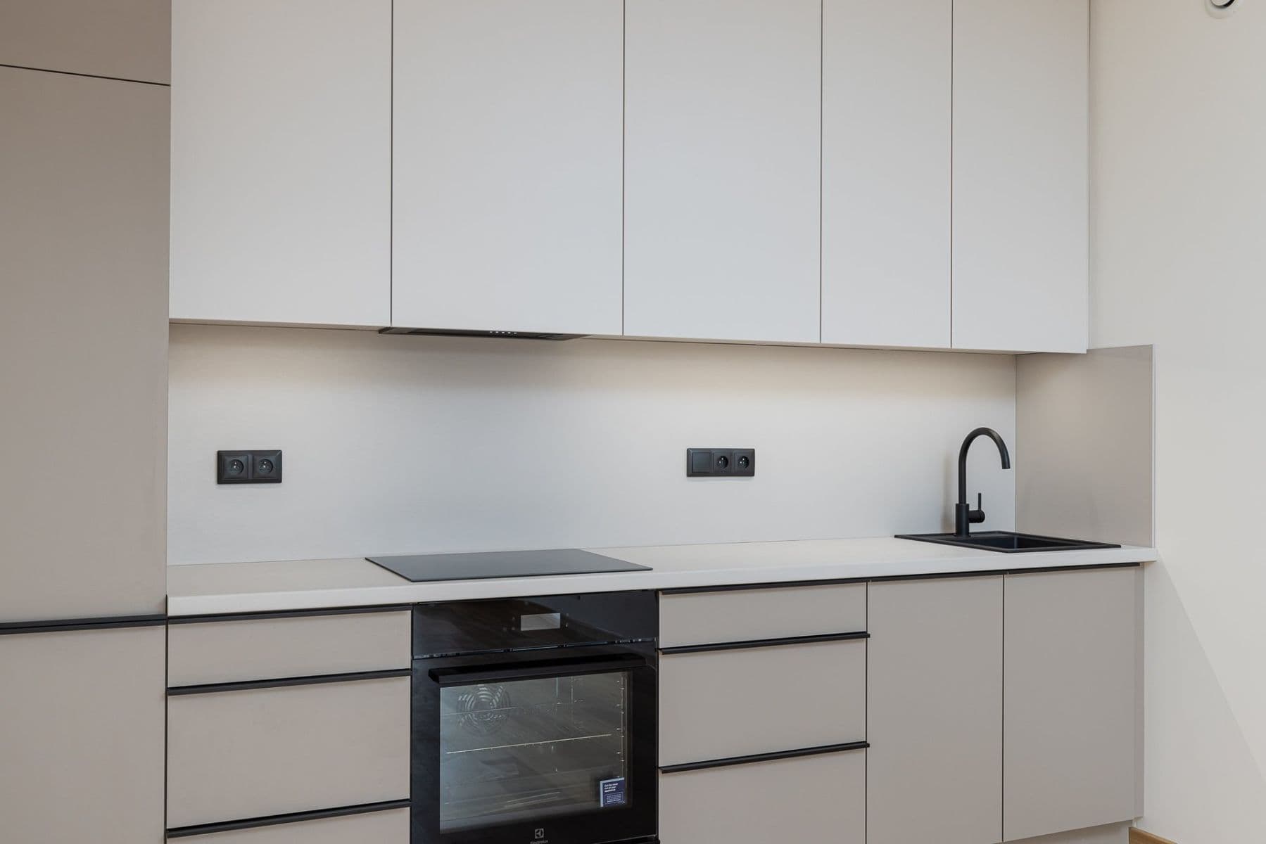 1 bedroom with open-plan kitchen flat to rent, 51 m², Kolmanova, Prague, Prague 1 bedroom with open-plan kitchen flat to rent, 51 m², Kolmanova, Prague, Prague