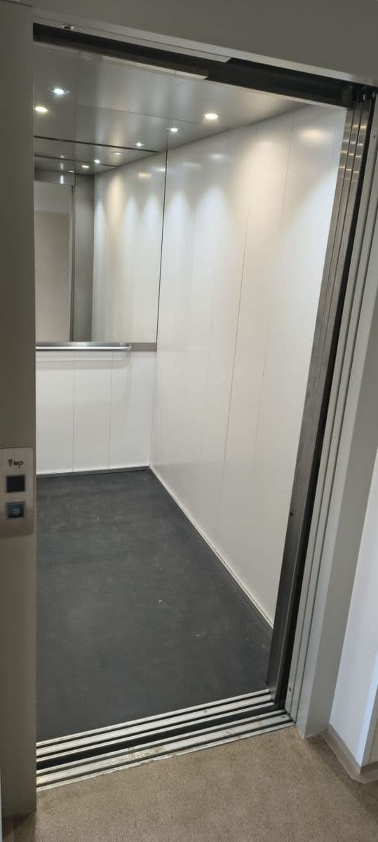 1 bedroom with open-plan kitchen flat for sale, 45 m², Zvoncovitá, Prague, Prague 1 bedroom with open-plan kitchen flat for sale, 45 m², Zvoncovitá, Prague, Prague