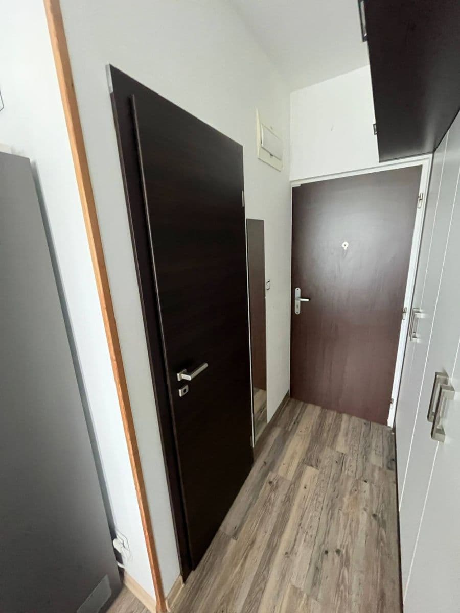 3 bedroom flat to rent, 50 m², Adámkova, Chomutov, Ústecký Region 3 bedroom flat to rent, 50 m², Adámkova, Chomutov, Ústecký Region