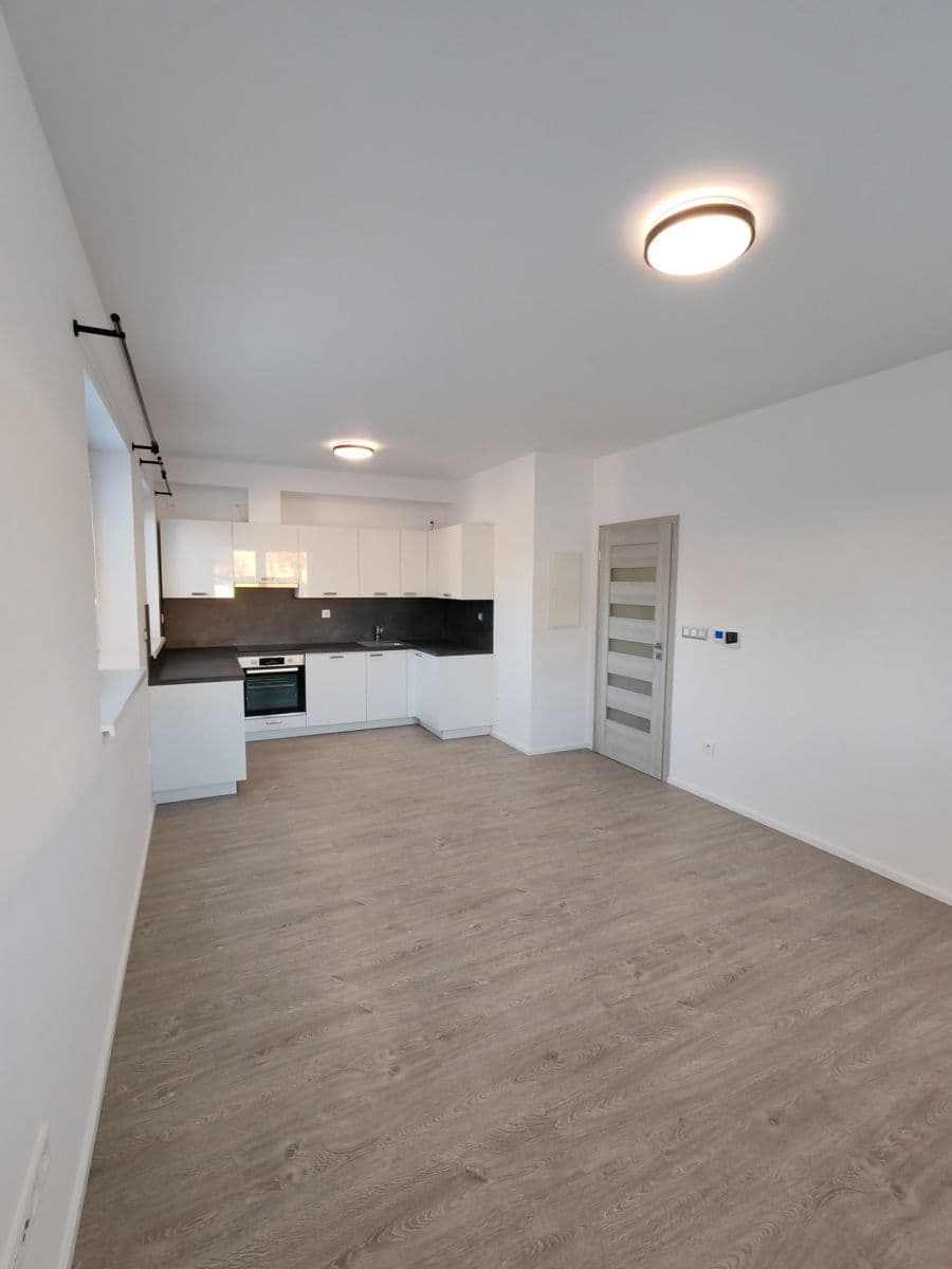 2 bedroom with open-plan kitchen flat to rent, 63 m², T. G. Masaryka, Kostelec nad Labem, Středočeský Region 2 bedroom with open-plan kitchen flat to rent, 63 m², T. G. Masaryka, Kostelec nad Labem, Středočeský Region