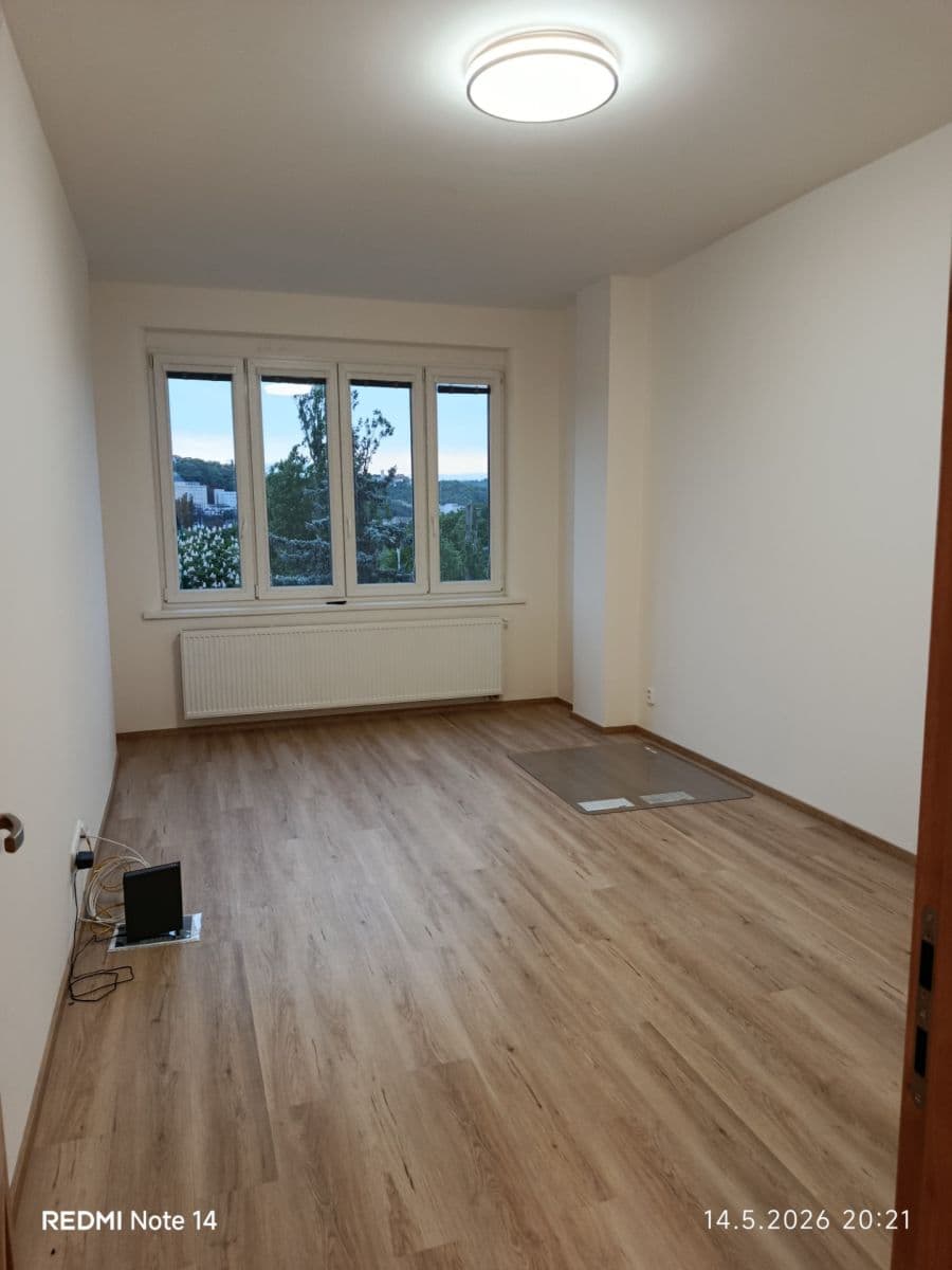 1 bedroom with open-plan kitchen flat to rent, 58 m², Podolská, Prague, Prague 1 bedroom with open-plan kitchen flat to rent, 58 m², Podolská, Prague, Prague